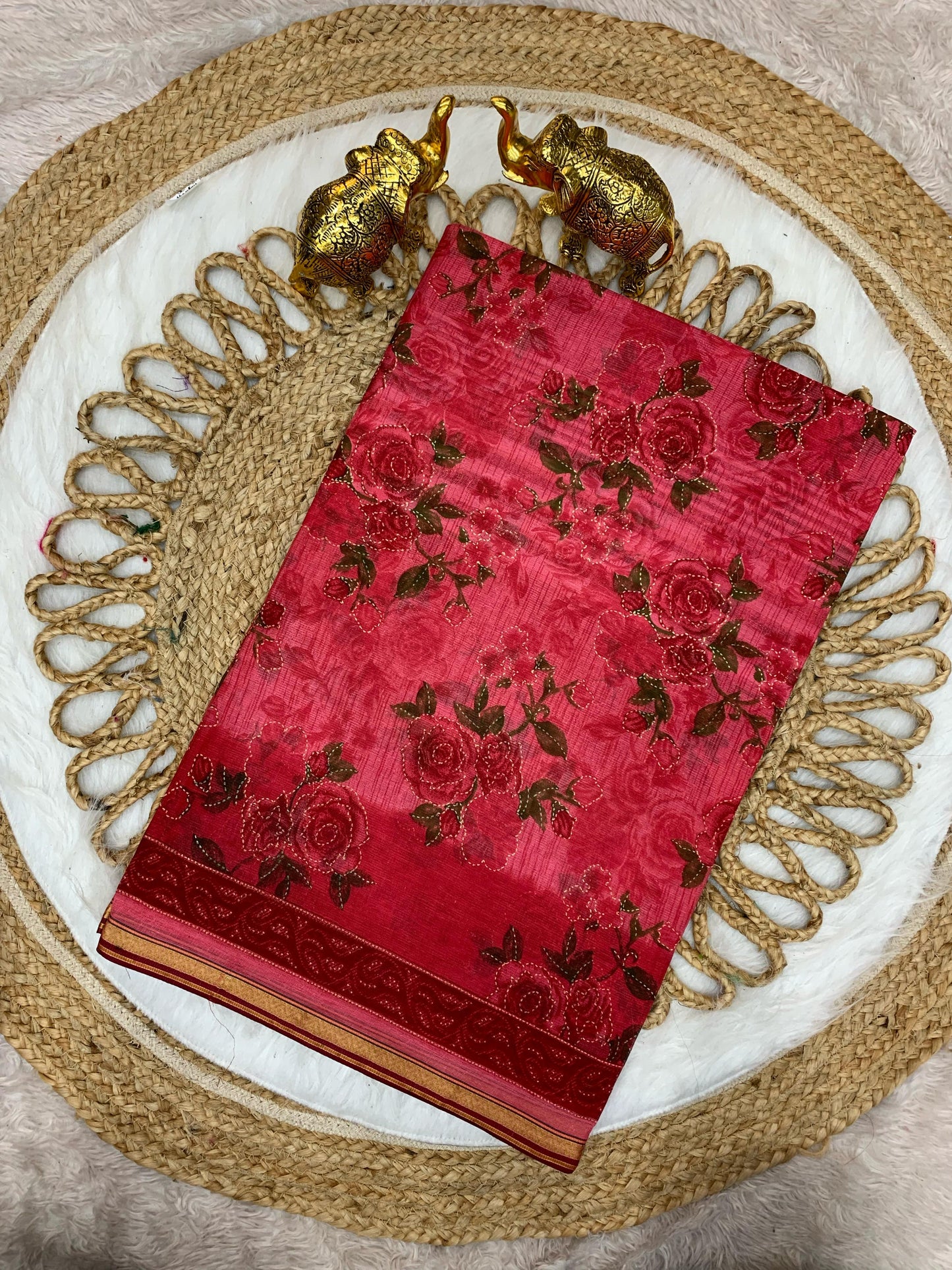 CT-VISHALA-GADWAL SUTI COTTON SAREE WITH BEAUTIFUL FLOWER PRINT ALL OVER WITH BLOUSE PEICE