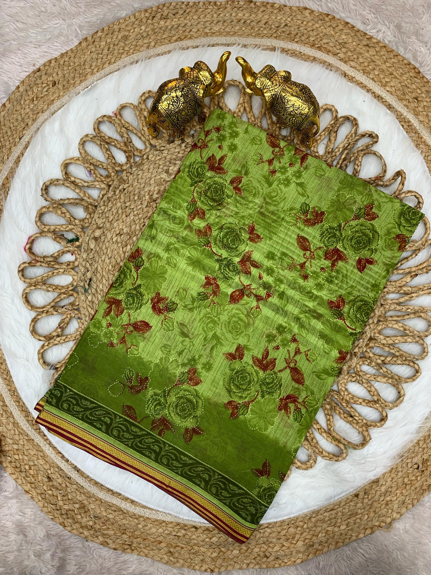 CT-VISHALA-GADWAL SUTI COTTON SAREE WITH BEAUTIFUL FLOWER PRINT ALL OVER WITH BLOUSE PEICE