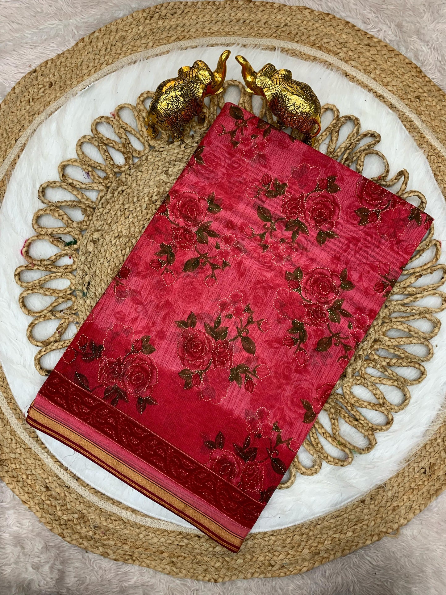 CT-VISHALA-GADWAL SUTI COTTON SAREE WITH BEAUTIFUL FLOWER PRINT ALL OVER WITH BLOUSE PEICE