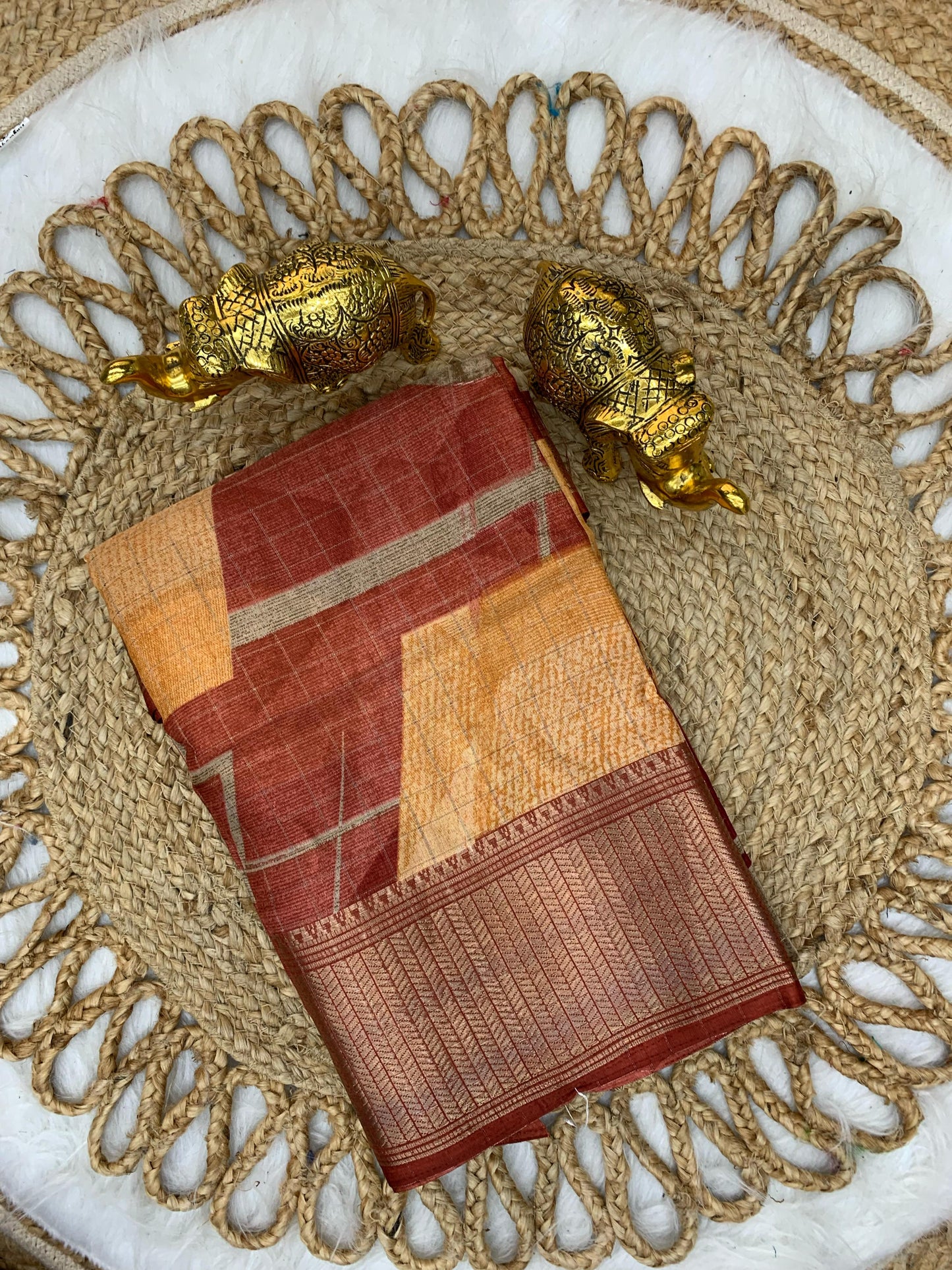 CP-7065 DOLA CHEX SAREE WITH BEAUTIFUL ZIG ZAG PATTERN WITH 6.30 MTR CUT