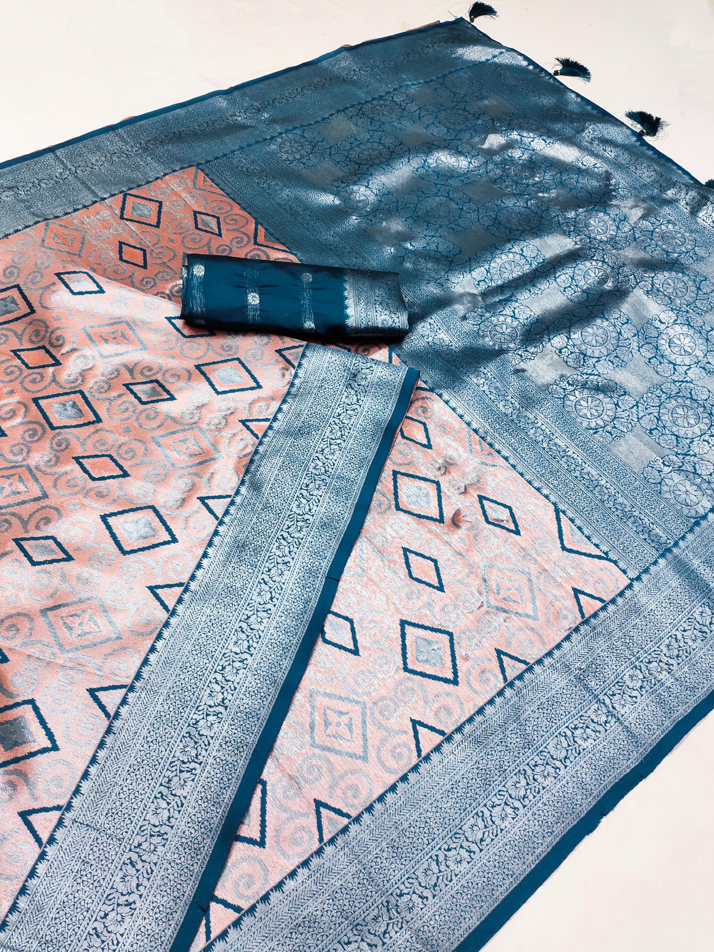 AJ-GEETANJALI PREMIUM SILVER PATTU SAREE WITH BEAUTIFUL BATIK PRINT ON BODY WITH SILVER JAREE BORDER WITH RICH PALLU AND TASSELS ATTACHED ON IT