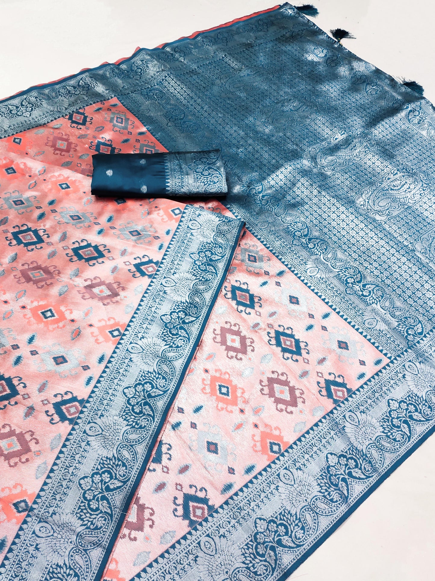 AJ-NIHARIKA PREMIUM SILVER PATTU SAREE WITH BEAUTIFUL BATIK PRINT ON BODY WITH SILVER JAREE BORDER WITH RICH PALLU AND TASSELS ATTACHED ON IT