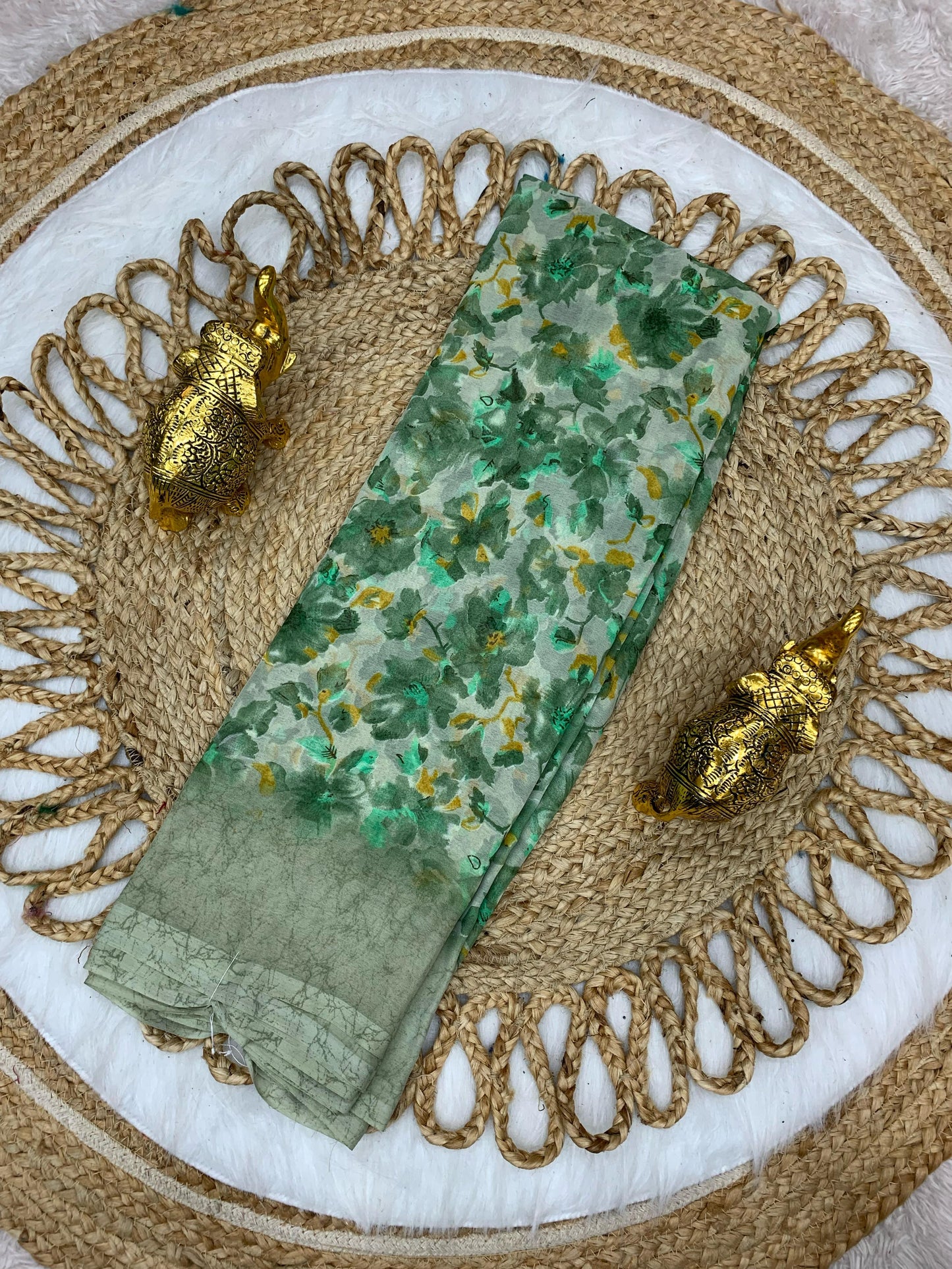 SV-7025 PURE WEIGHTLESS SAREE WITH BEAUTIFUL FLOWER LAHERIA PADDING OP PRINT