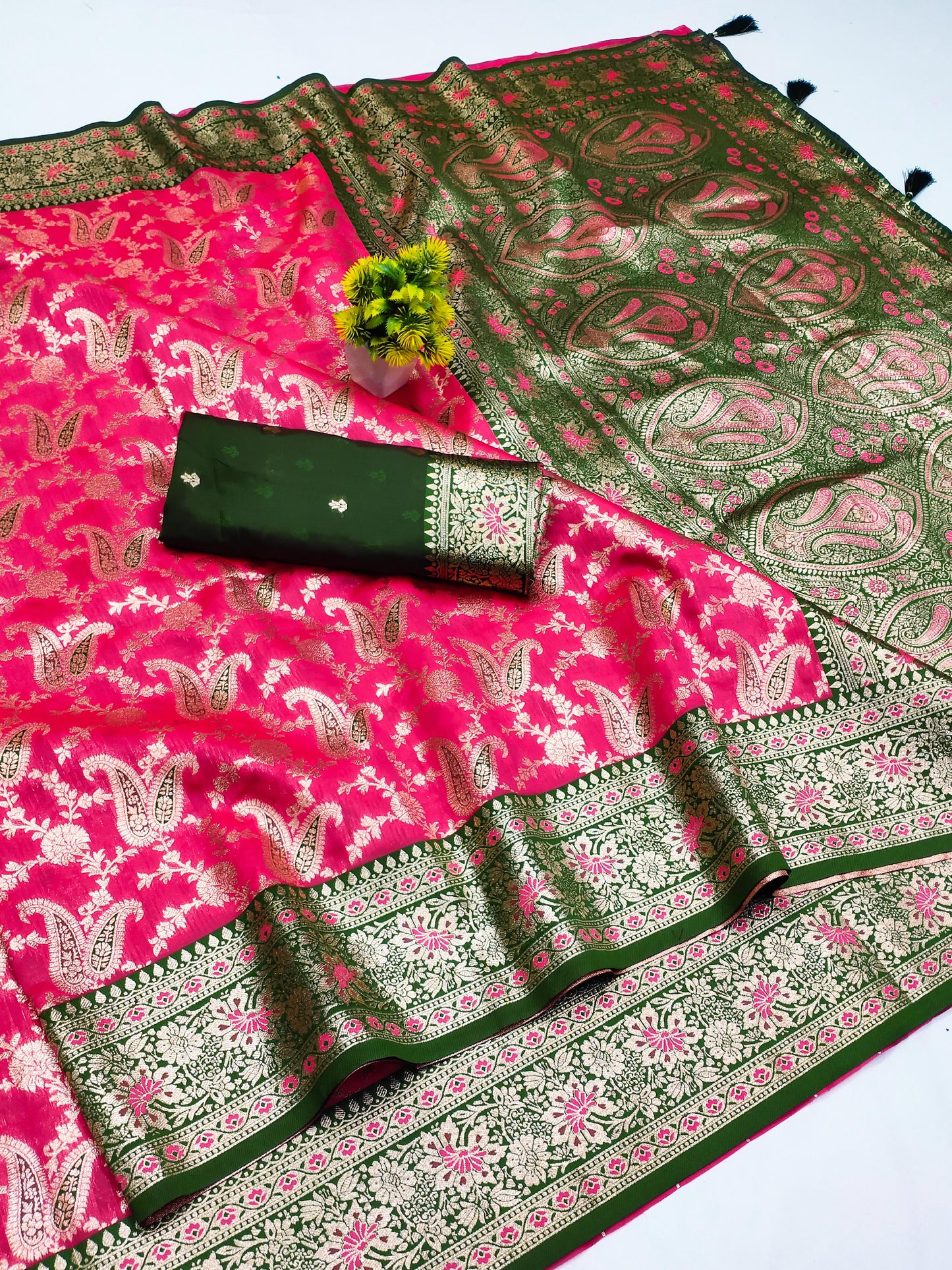 AJ-AISHWARIYA SOFT SILK SAREE WITH BEAUTIFUL CARRY DEISNG WITH MEENAKARI WORK WITH AWESOME PALLU WITH TASSELS ATTACHED