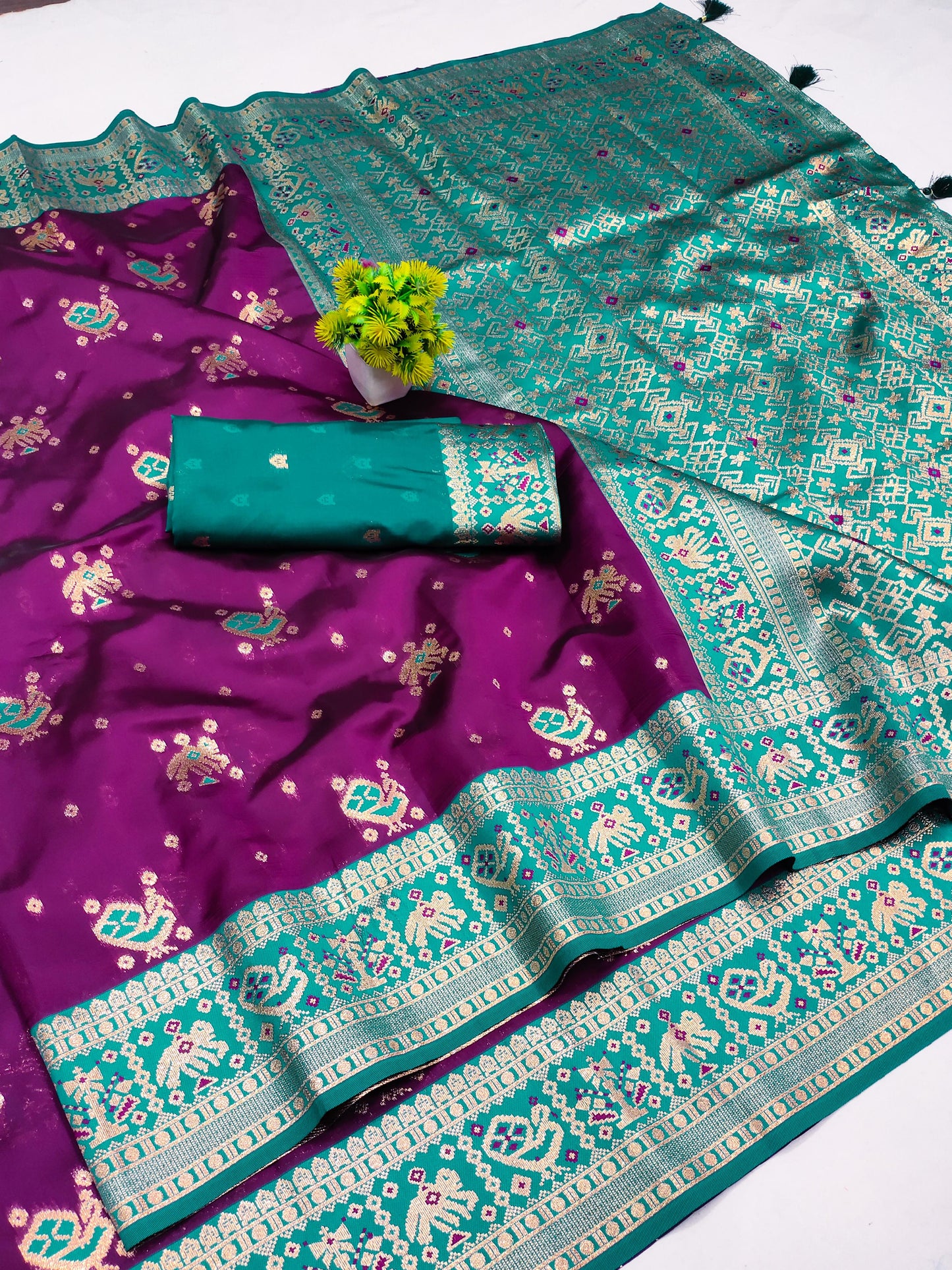 AJ-PATOLA  SOFT SILK SAREE VIRAL PATOLA DESIGN WITH MEENAKARI WORK WITH RICH PALLU AND TASSELS ATTACHED WITH 6.30 MTR CUT