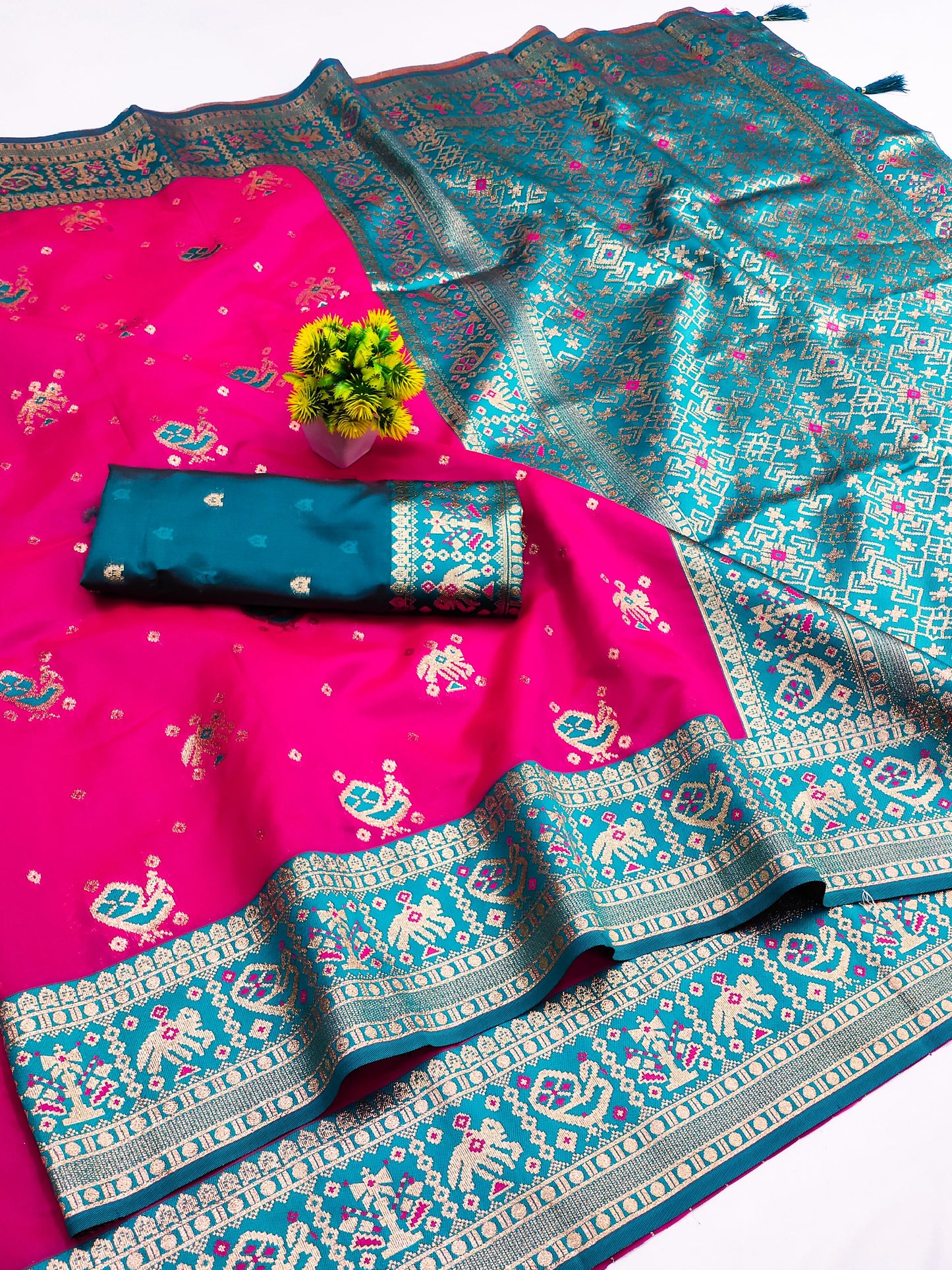 AJ-PATOLA  SOFT SILK SAREE VIRAL PATOLA DESIGN WITH MEENAKARI WORK WITH RICH PALLU AND TASSELS ATTACHED WITH 6.30 MTR CUT