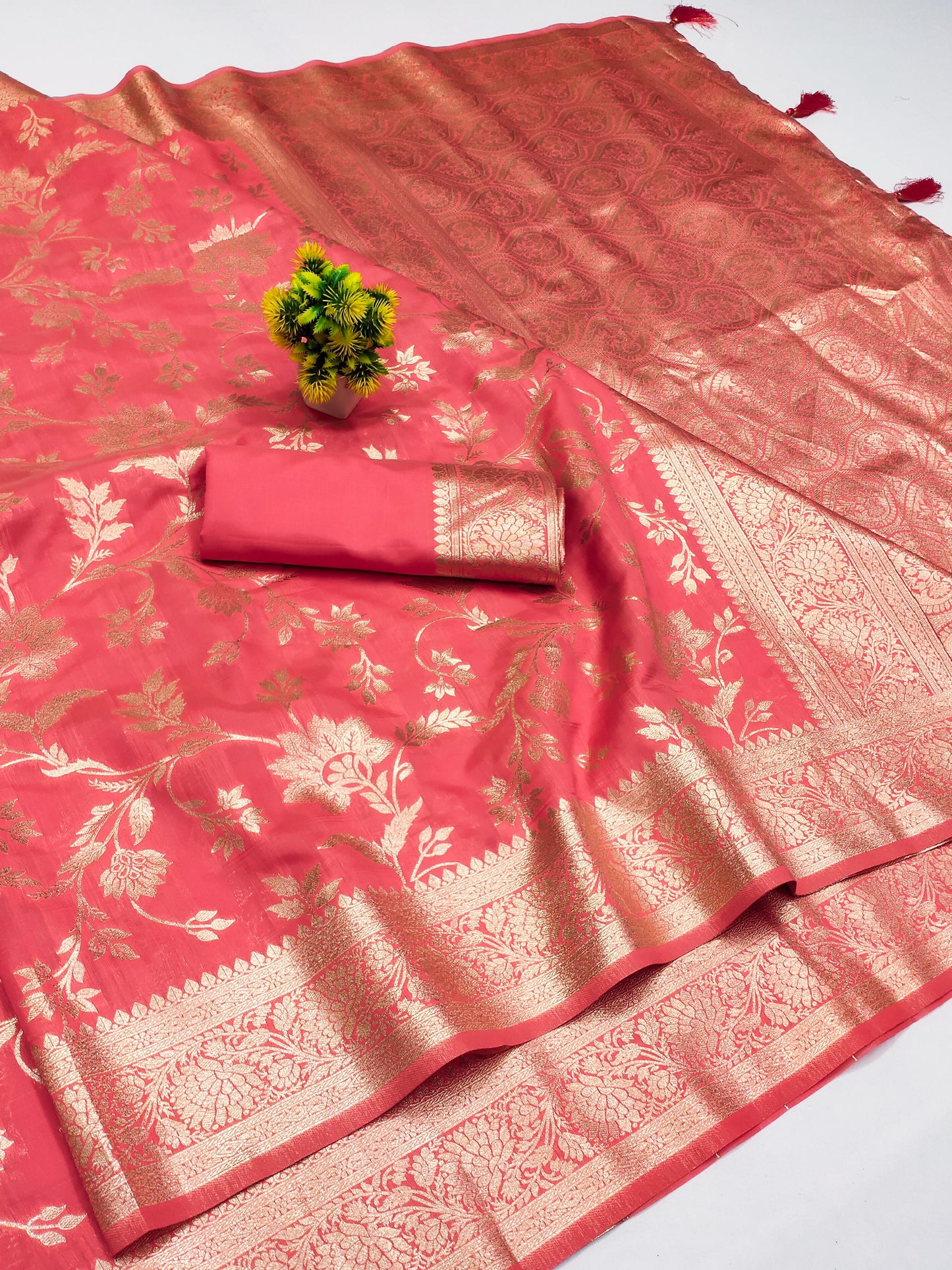 AJ-AMAZON PREMIUM SOFT SILK SAREE WITH BEAUTIFUL FLOWER LEAF WITH JHAL DESIGN RICH PALLU WITH TASSELS