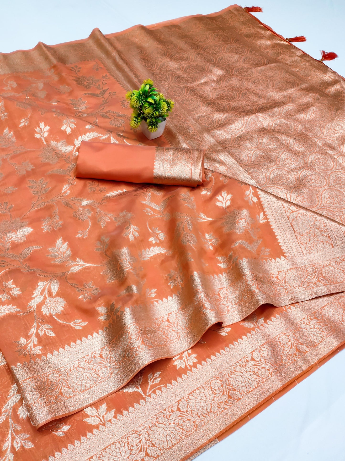 AJ-AMAZON PREMIUM SOFT SILK SAREE WITH BEAUTIFUL FLOWER LEAF WITH JHAL DESIGN RICH PALLU WITH TASSELS