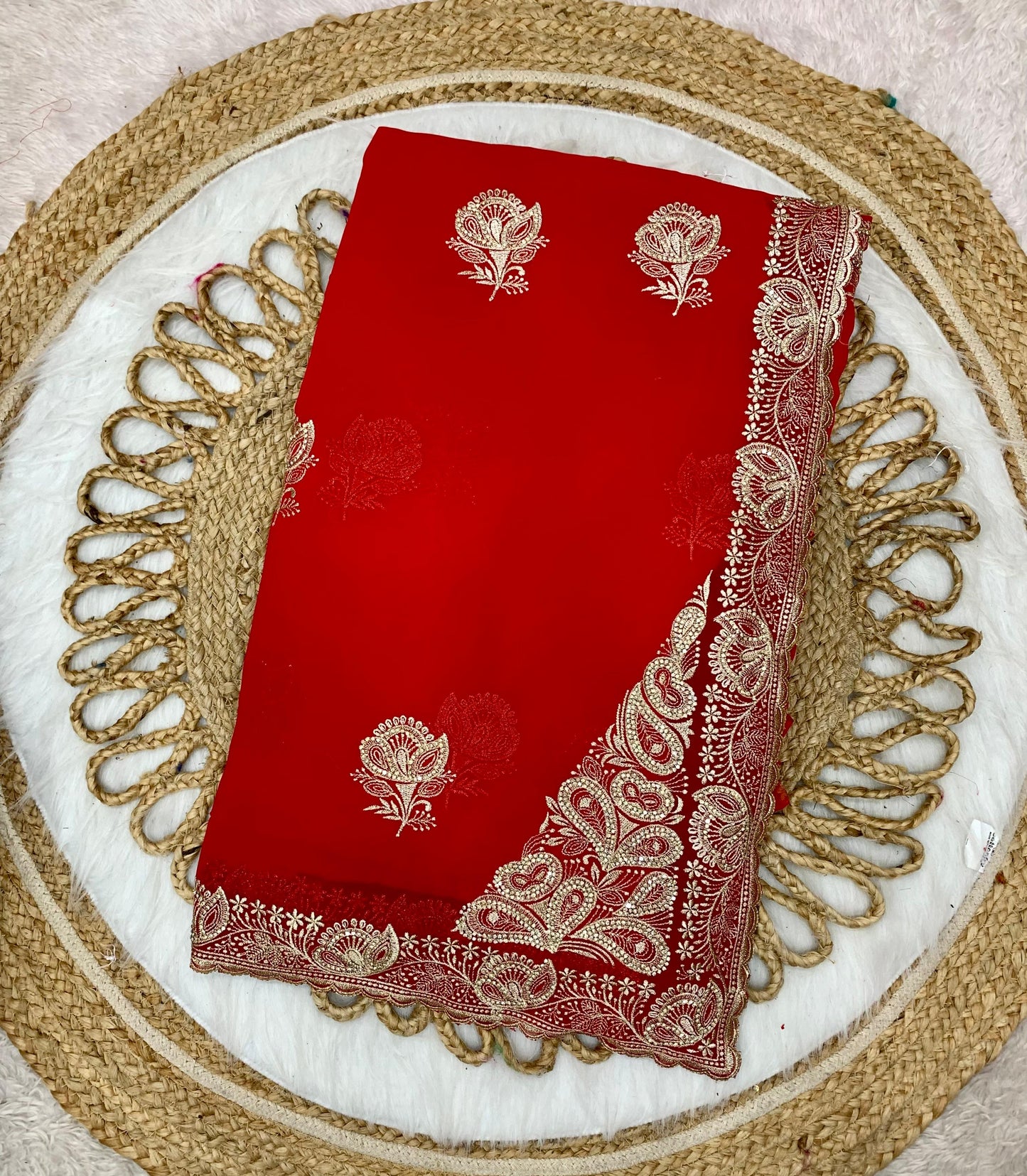 BS-SAHI GULAB BLOOMING SAREE BEAUTIFUL HEAVY SILVER EMBORIDEY OWRK WIITH RICH PALLU AND JARKAN WORK ALL OVER