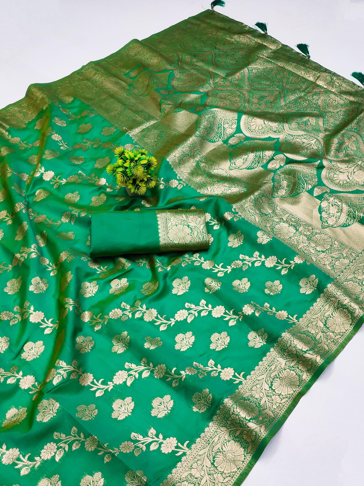 AJ-TROPICAL SOFT SILK SAREE WITH RICH PALLU AND FLOWER DESIGN WITH LAHERIA DESIGN WITH ZARI WEAVING