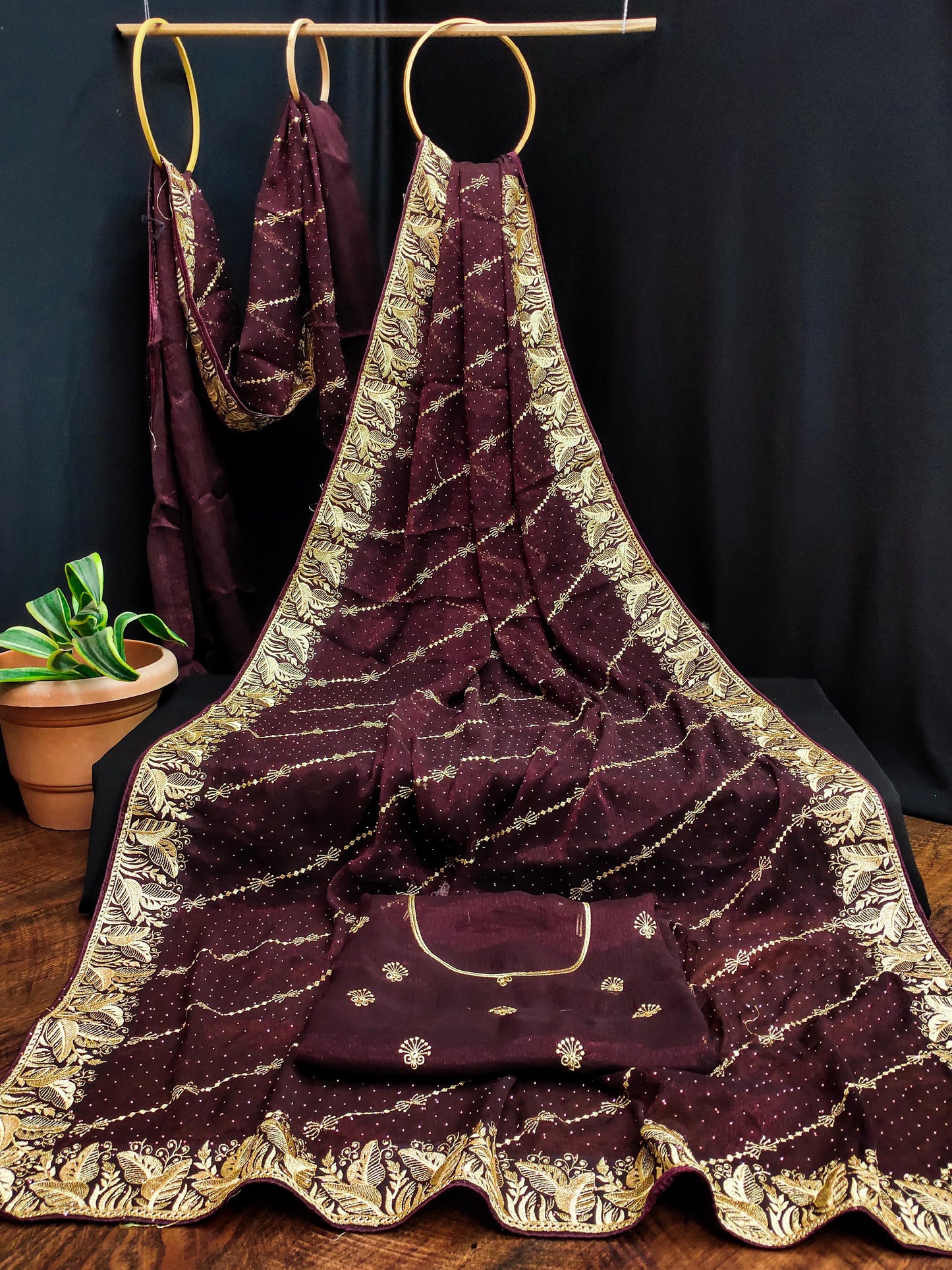 DF-AARAVI CXC SIMMER SAREE WITH EMBNORIDERY WORK WITH LEAF DESIGN ON BORDER WITH LAHERIA DESIGN ON BODY WITH SRIOKSI WORK ALL OVER