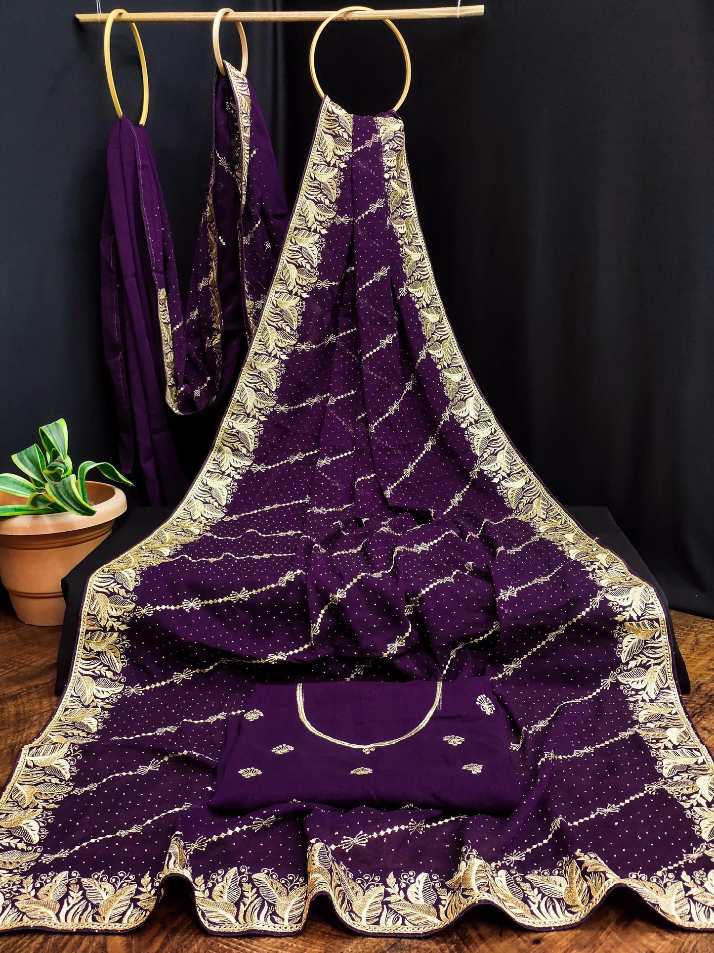 DF-AARAVI CXC SIMMER SAREE WITH EMBNORIDERY WORK WITH LEAF DESIGN ON BORDER WITH LAHERIA DESIGN ON BODY WITH SRIOKSI WORK ALL OVER