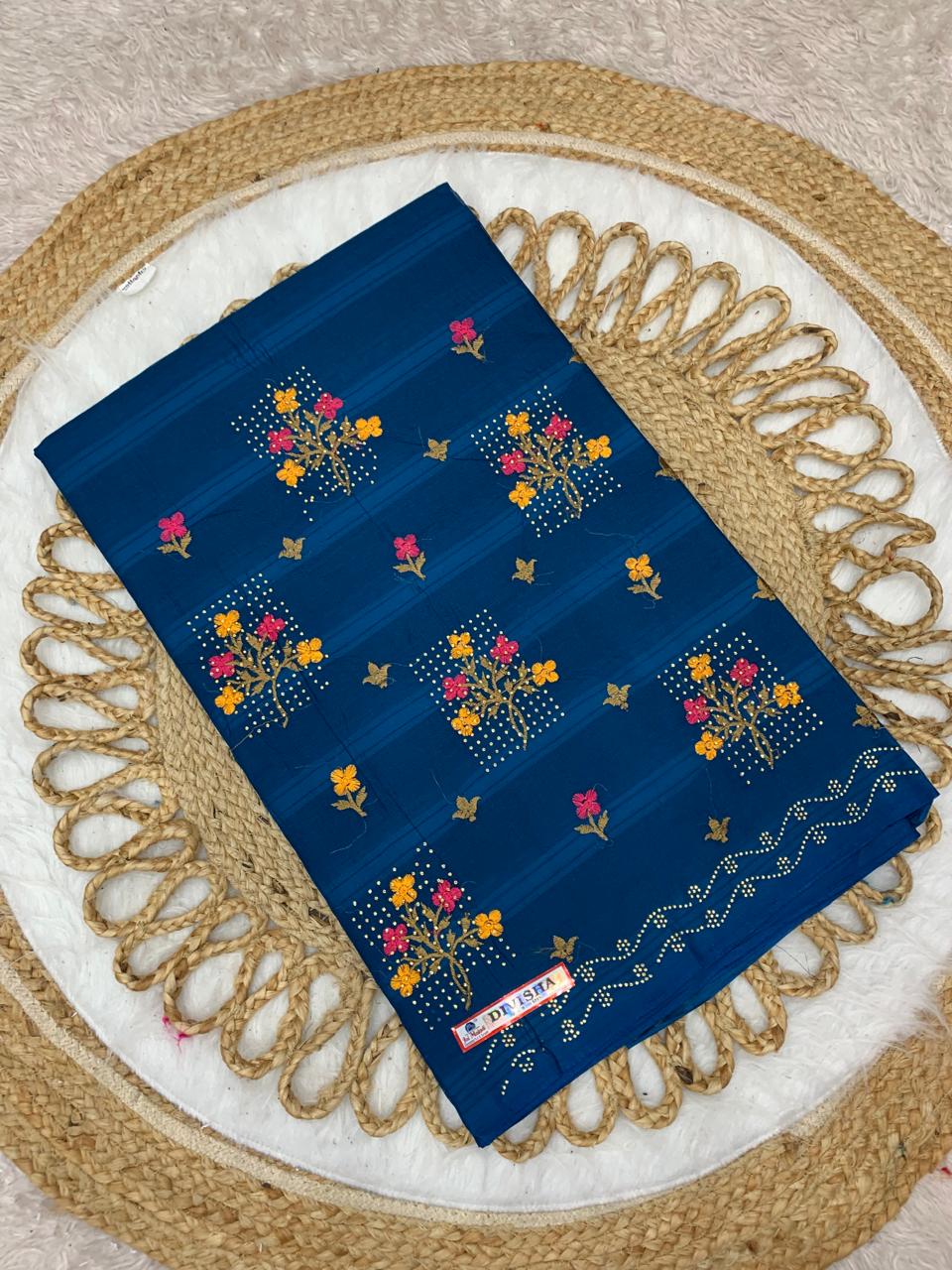 CT-DIVISHA PURE SUTI COTTON SAREE WITH BEAUTIFUL FLOWRER EMBORIDERY WORK WITH SIROSKI WORK ON BUTHA