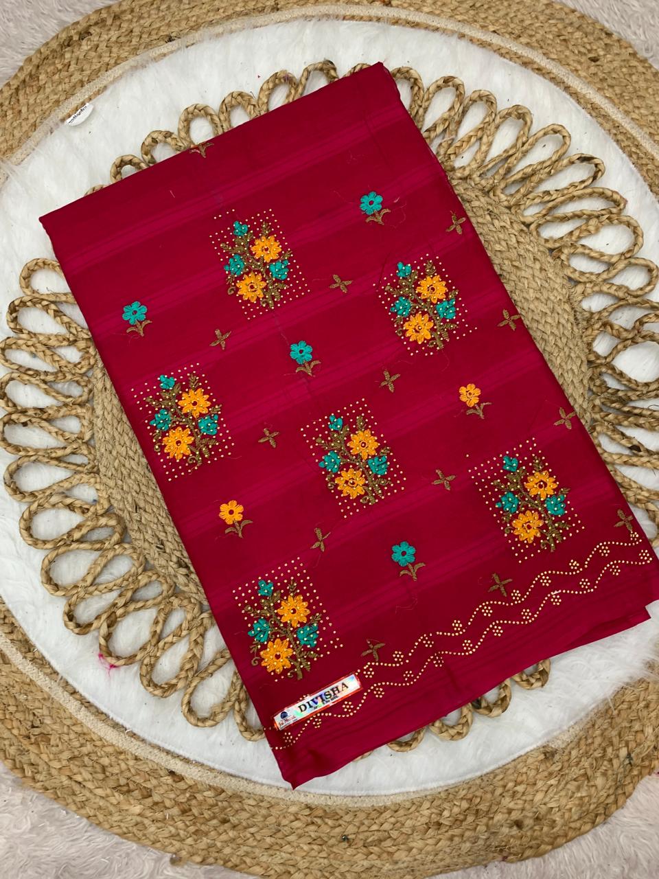 CT-DIVISHA PURE SUTI COTTON SAREE WITH BEAUTIFUL FLOWRER EMBORIDERY WORK WITH SIROSKI WORK ON BUTHA