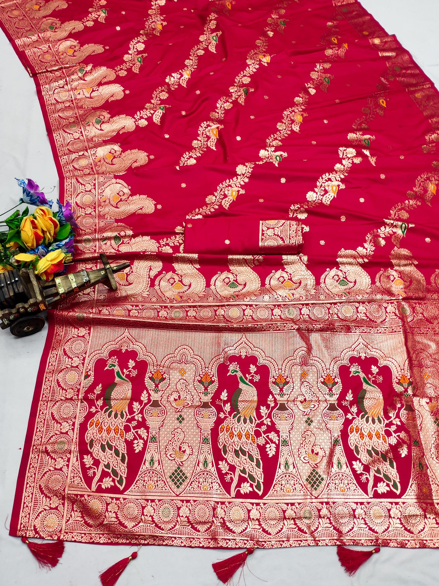AJ-MEENA-PEACOCK ULTRA PREMIUM SILK SAREE WITH BEAUTIFUL BANARASI JAREE WEAVING WITH BEAUTIFUL PEACOCK DESIGN  WITH AWESOME RICH PALLU WITH LUXURY TASSELS ATTACHED