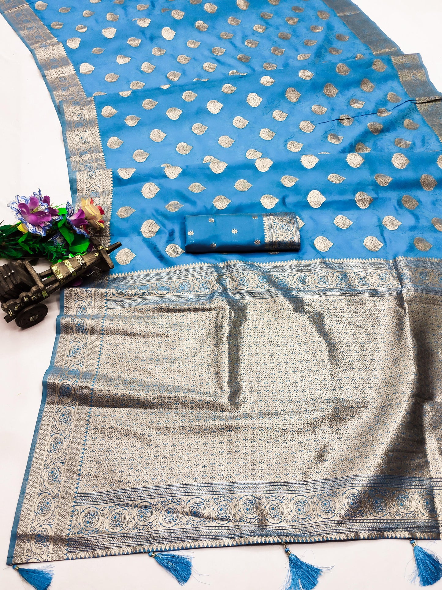 AJ-AMRITSAR SOFT SILK SAREE WITH BEAUTIFUL BUTHA DESIGN WITH TONE TO TONE BORDER WITH SELF WEAVING WORK AND RICH PALLU WITH TASSELS ATTACHED