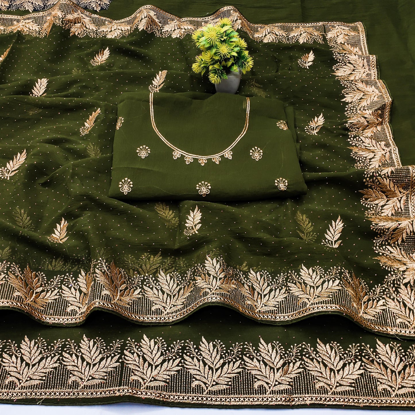 DF-IPL CXC SIMMER WITH BEAUTIFUL EMBORIDERY WORK WITH LEAD FEATHER DESIGN WITH SIROSKI ALL OVER WITH HEAVY BLOUSE