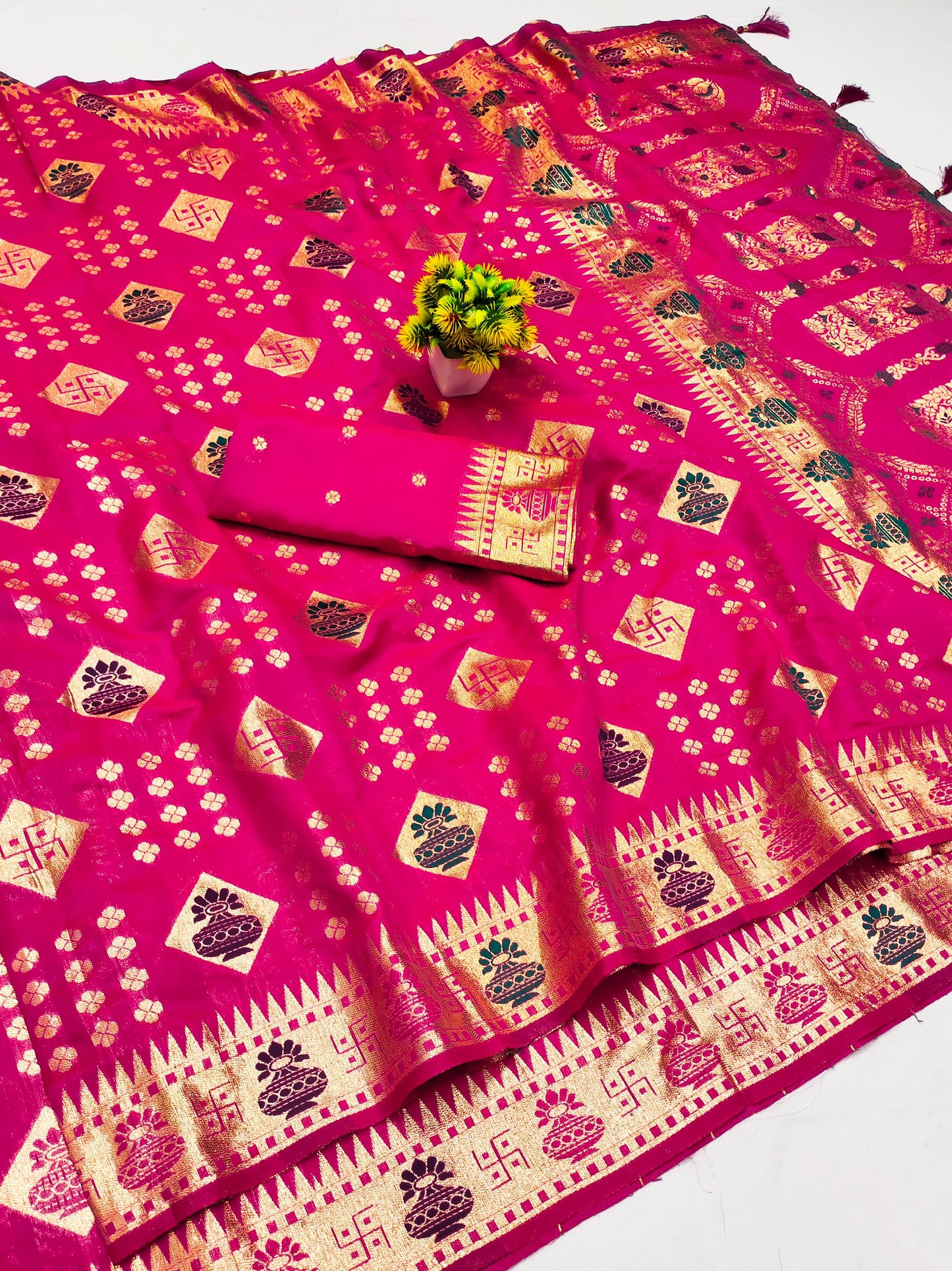 AJ-KALASH KOTA SILK SAREE WITH TRENDING LOTUS FLOWER WEAVING DESIGN WITH TASSELS