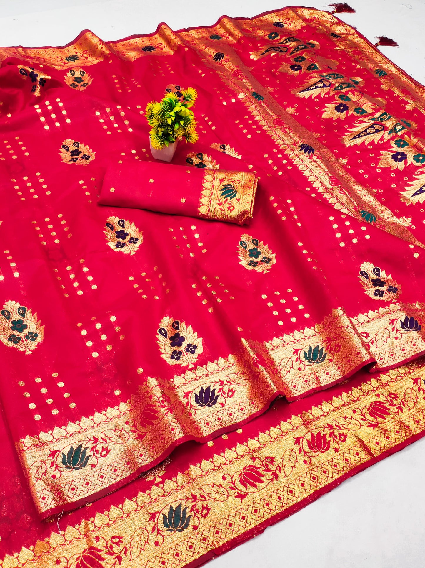 AJ-SWASTIK KOTA SILK SAREE WITH TRENDING SWASTIK KALASH WAEVING DESIGN WITH TASSELS