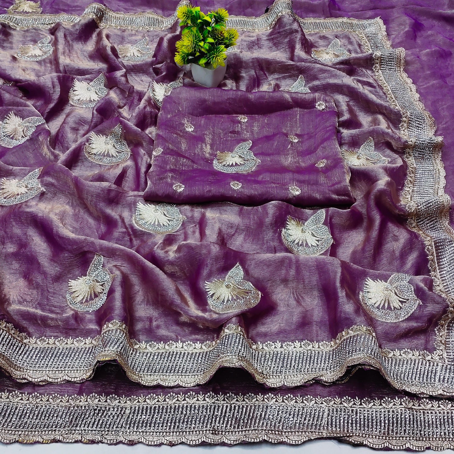 DF-SUPERSTAR FENDI CHIFFON SAREE WITH BEAUTIFUL BORDER WITH CUTOWORK WITH BEAUTIFUL BUTTA WITH HEAVY BLOUSE