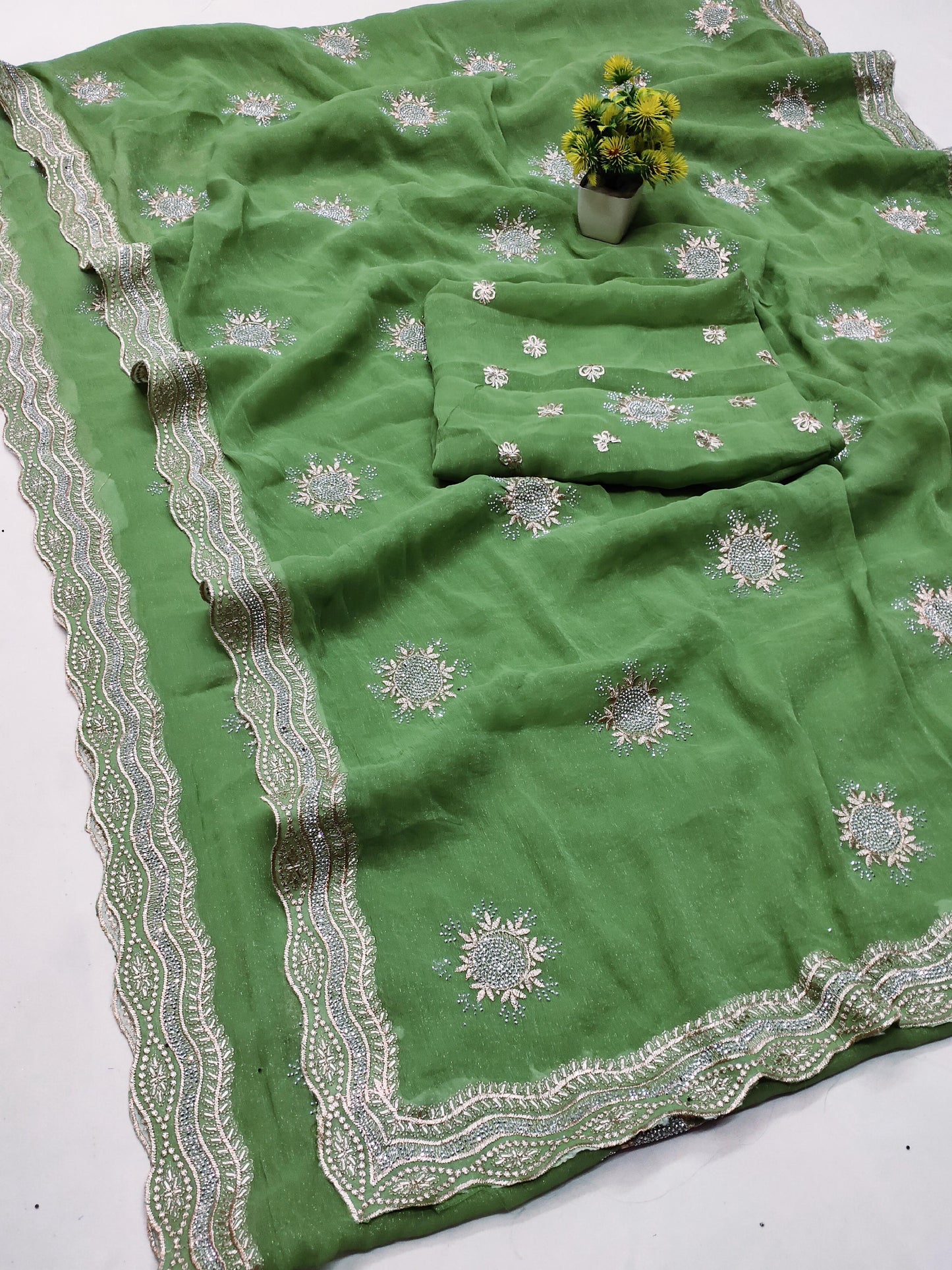 DF-Kanpur PREMIUM SIMMER WITH BEAUTIFUL EMBORIDERY WORK WITH UNIQUE BORDER WITH SIROSKI WORK WITH HEAVY BLOUSE