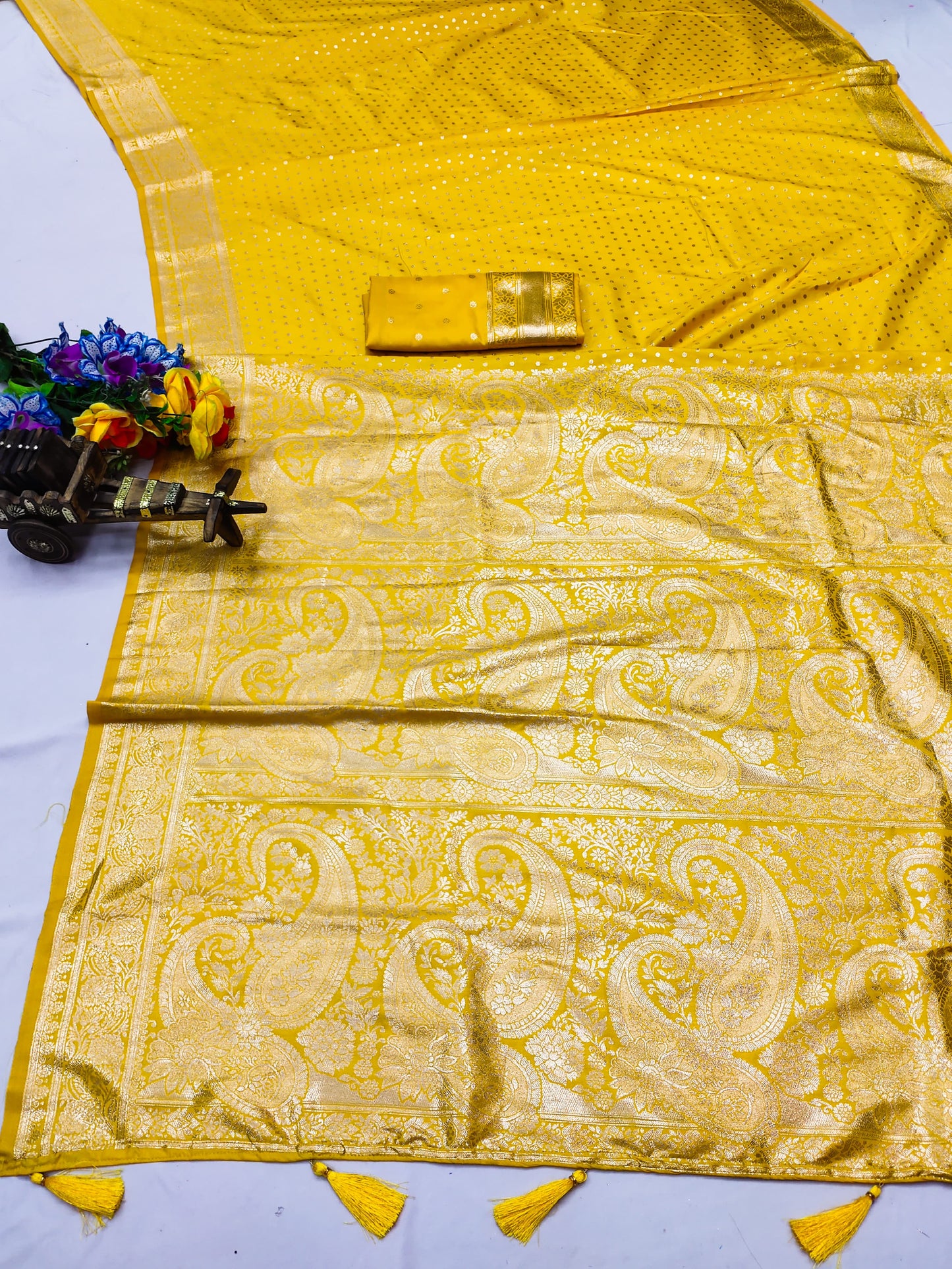 AJ-BENGAL PREMIUM SOFT SILK SAREE WITH BEAUTIFUL TRIPLE PALLU SIZE WITH BEAUTIFUL SMALL BUTI DESIGN WITH TASSELS