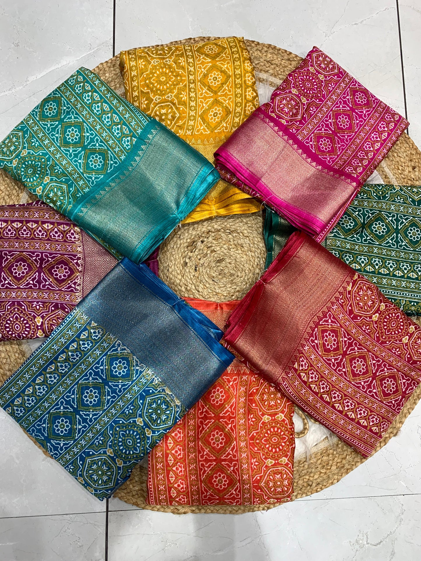 PRINT-3012 DOLA DOBBY SAREE WITH BEAUTIFUL LAHERIA PRINT WITH BUTTI BLOUSE