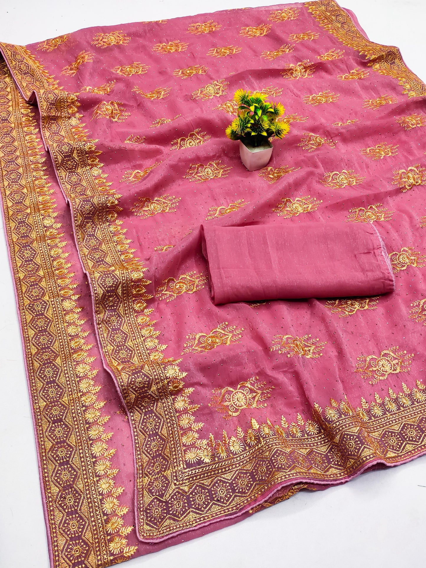 DF-RESHMA SIMMER SAREE EITH BEAUTIFUL LIGHT MATCHING WITH HEAVY EMBORIDERY WORK