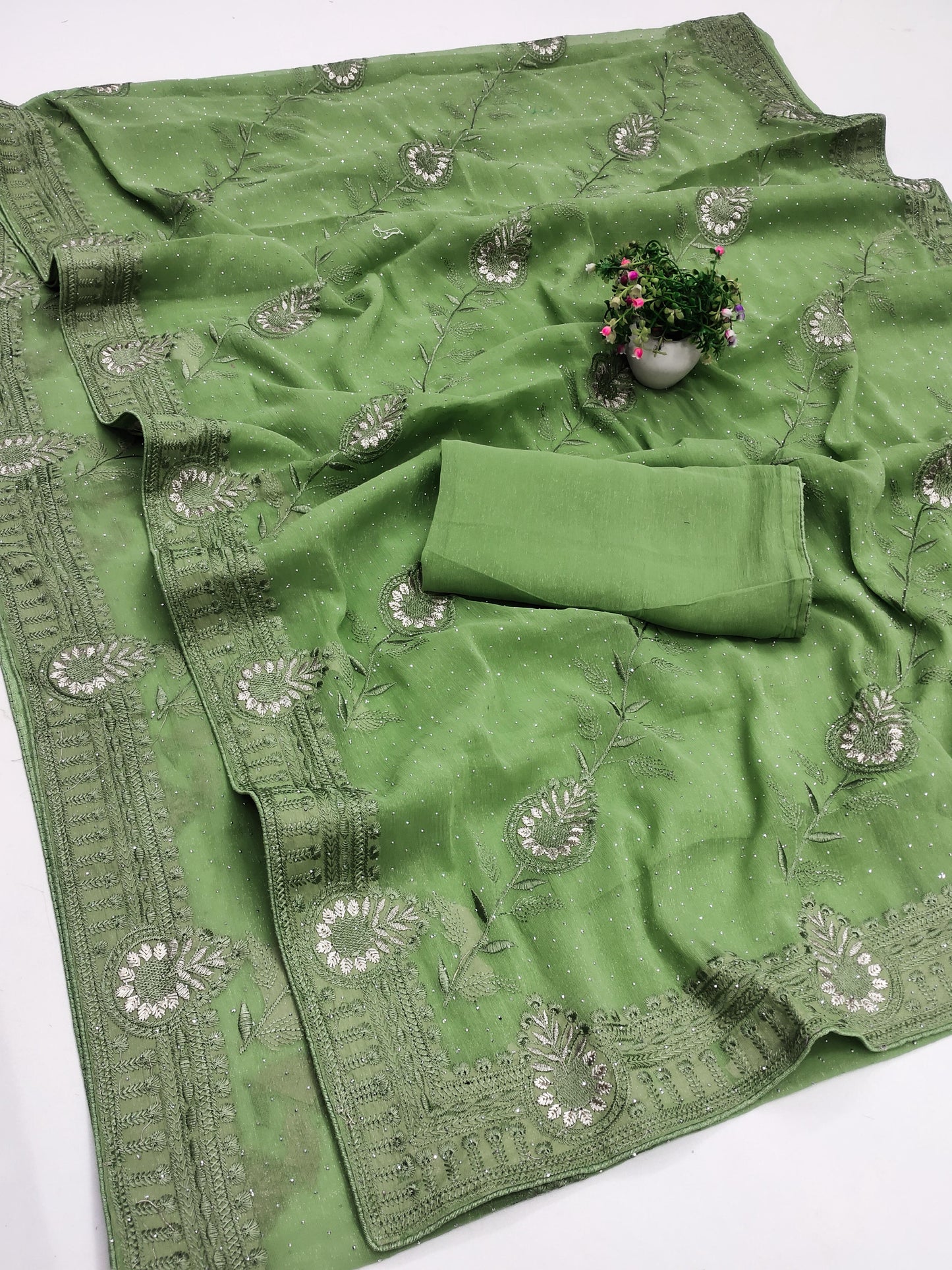 DF-BLACK-ROSE PREMIUM SIMMER SAREE WITH BEAUTIFUL THREAD WORK AND SIROSKI ALL OVER