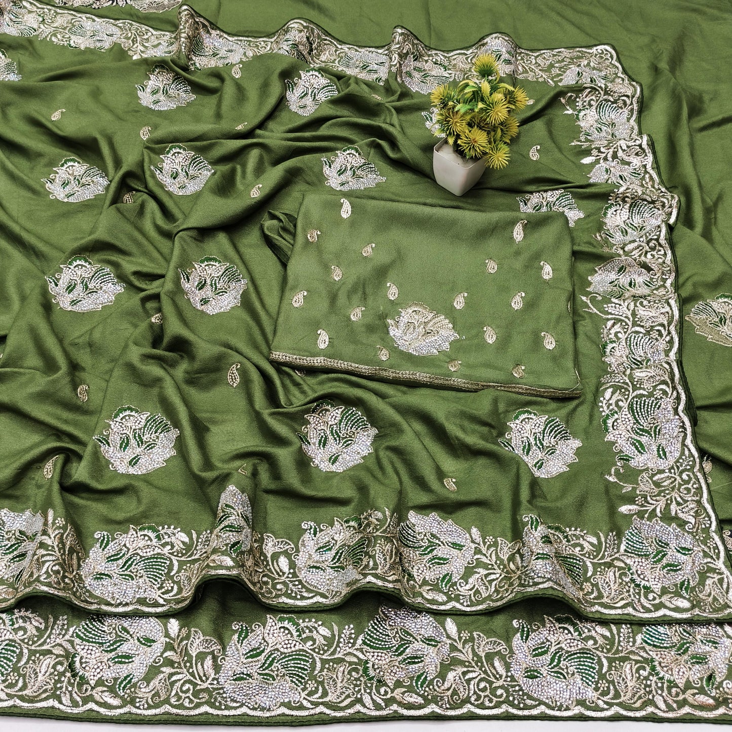 BS-INDRANI PREMIUM CHOCLATE SAREE WITH EMBORIDERY AND THREAD WORK WITH SIROSKI ALL OVER WITH HEAVY BLOUSE