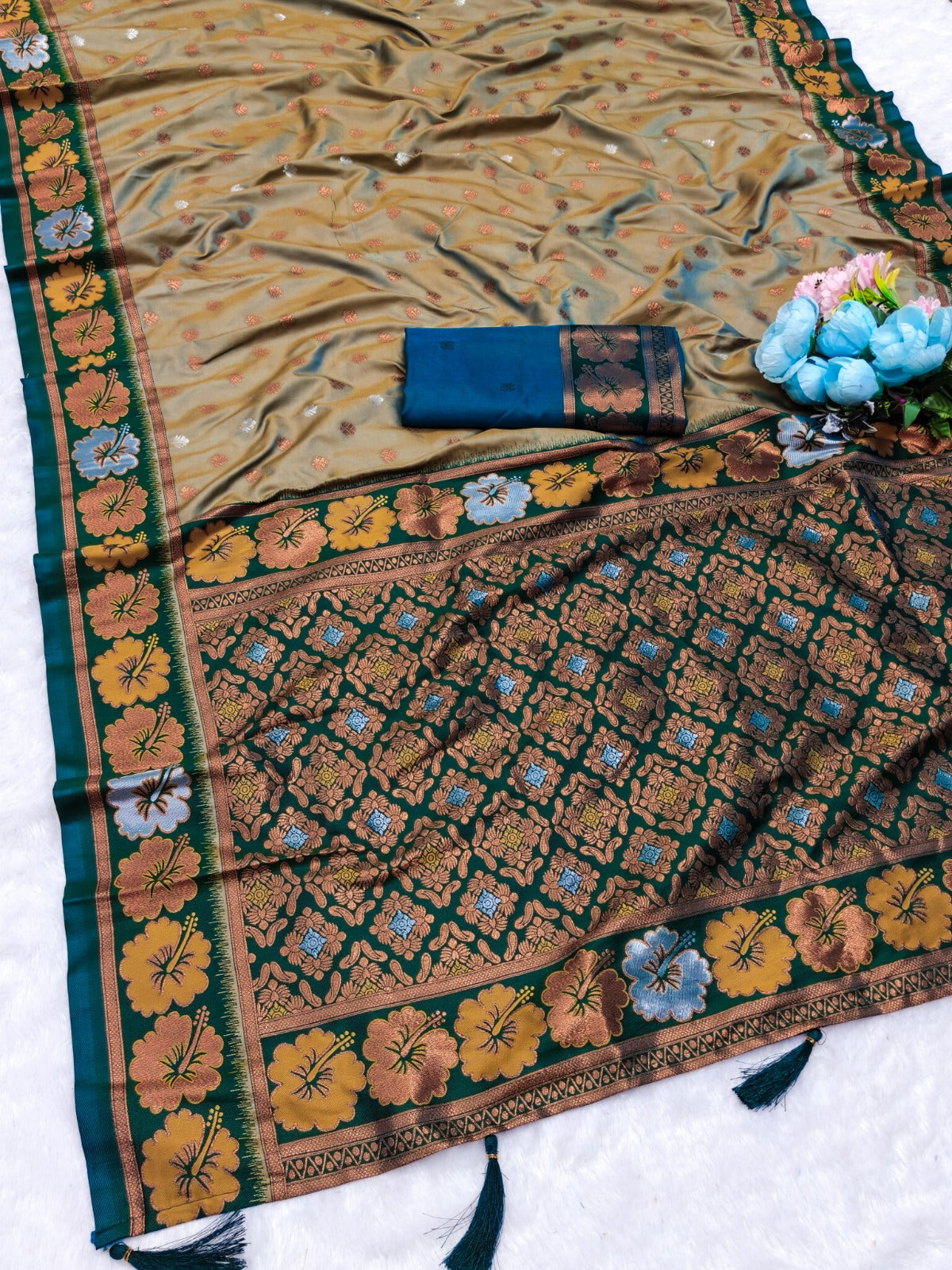 AJ-JAWANT-PAITHANI SOFT SILK NARAYAN PETH SAREE WITH BEAUTIFUL FLOWER DESIGN ON BORDER