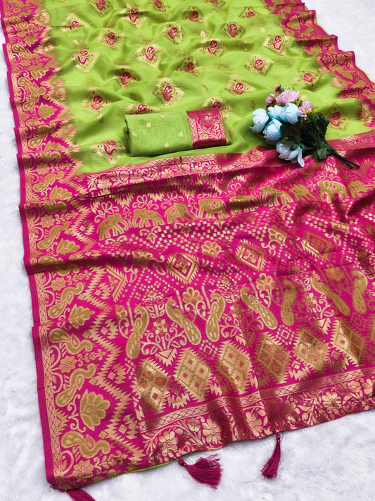 CT-HANSIKA COTTOM SILK SAREE WITH BESUTIFUL CONTRAST BORDER WITH BEAUTIFUL PEACOCK DESIGN WITH TASSELS