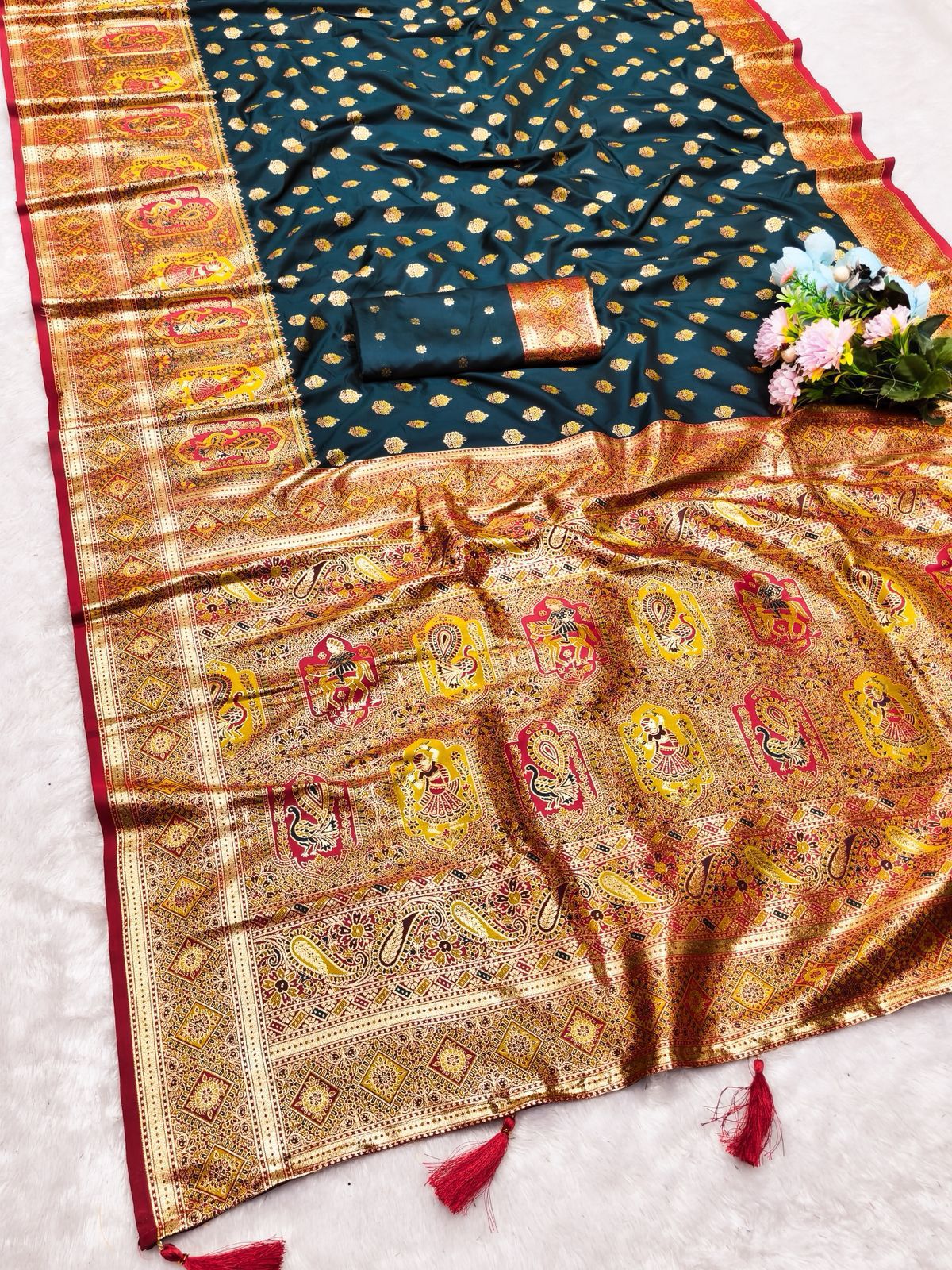 AJ-VICTORIA SOFT 50/600 SILK SAREE WITH POSITION STYLE WEAVING WITH HEAVY DESIGN WITH CONTRAST BODY PALLU AND BLOUSE