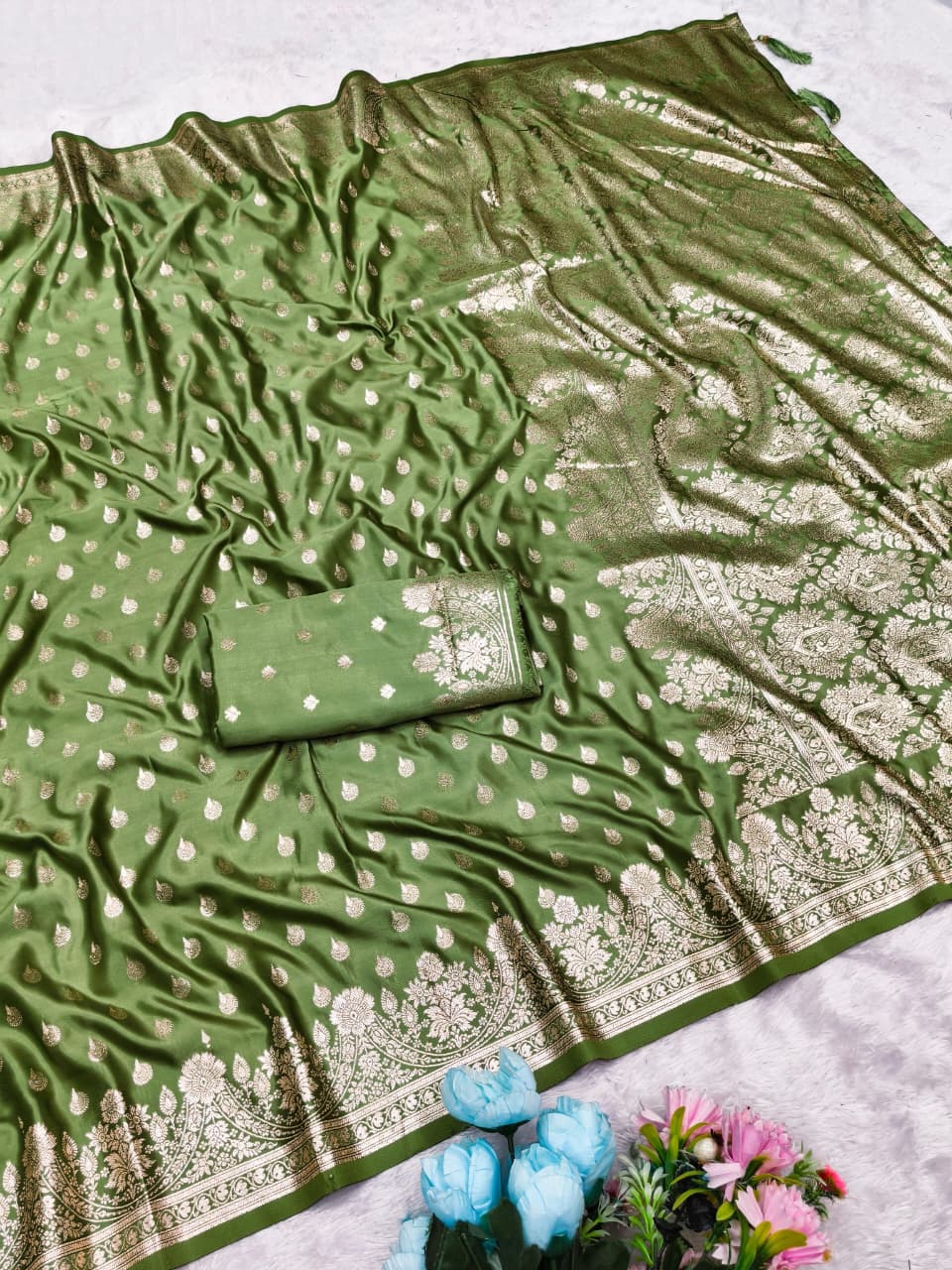 AJ-SATIN-AGRA SATIN SILK SAREE WITH RICH PALLU AND BEAUTIFUL DUSTY MATCHING PURE BOLLYWOOD DESIGN