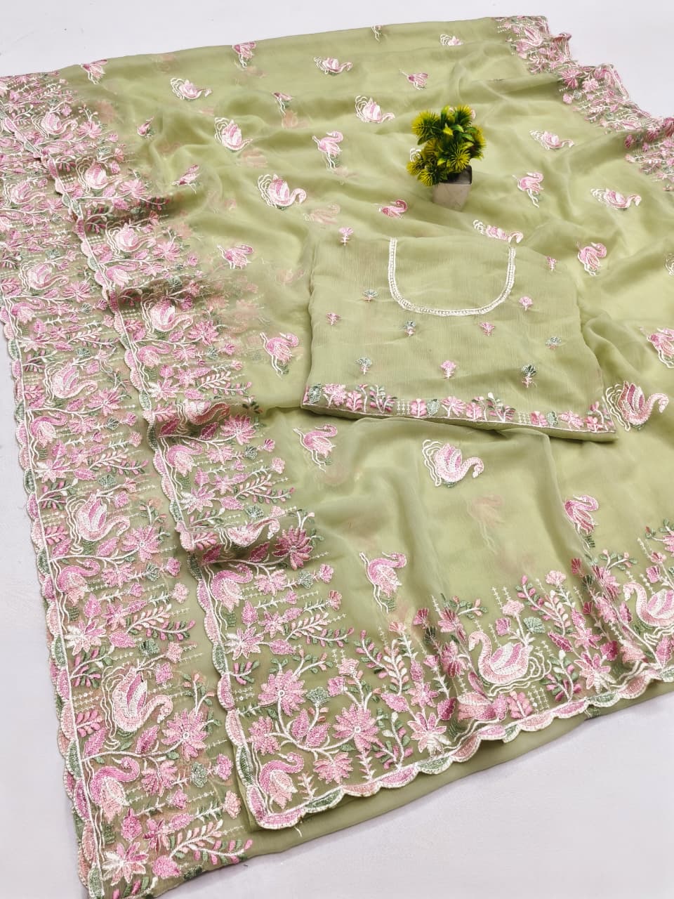 BS-SUJANGARH VARI CHIFFON SAREE WITH BEAUTIFUL THREAD WORK WITH BEAUTIFUL SWAN DESIGN