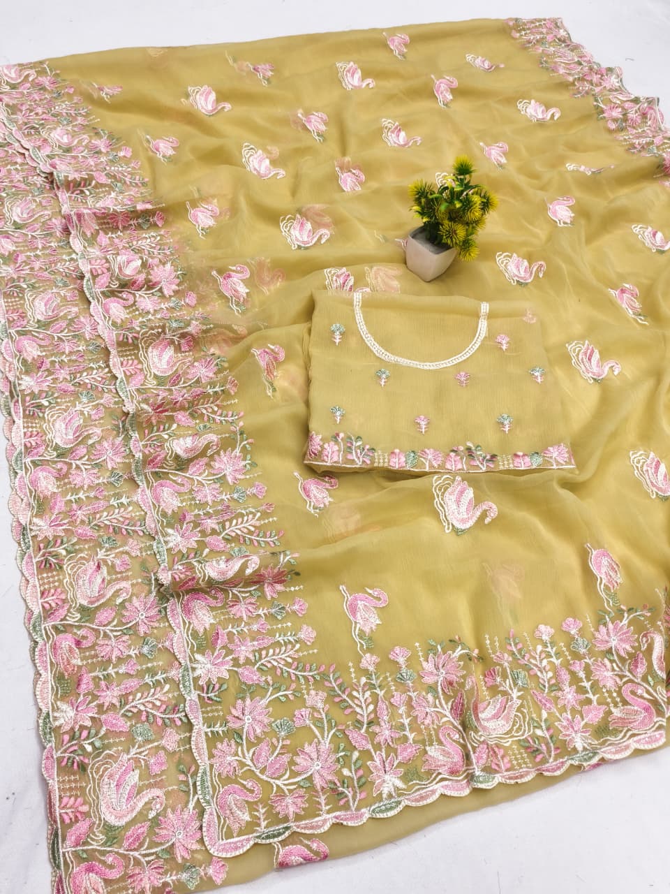 BS-SUJANGARH VARI CHIFFON SAREE WITH BEAUTIFUL THREAD WORK WITH BEAUTIFUL SWAN DESIGN
