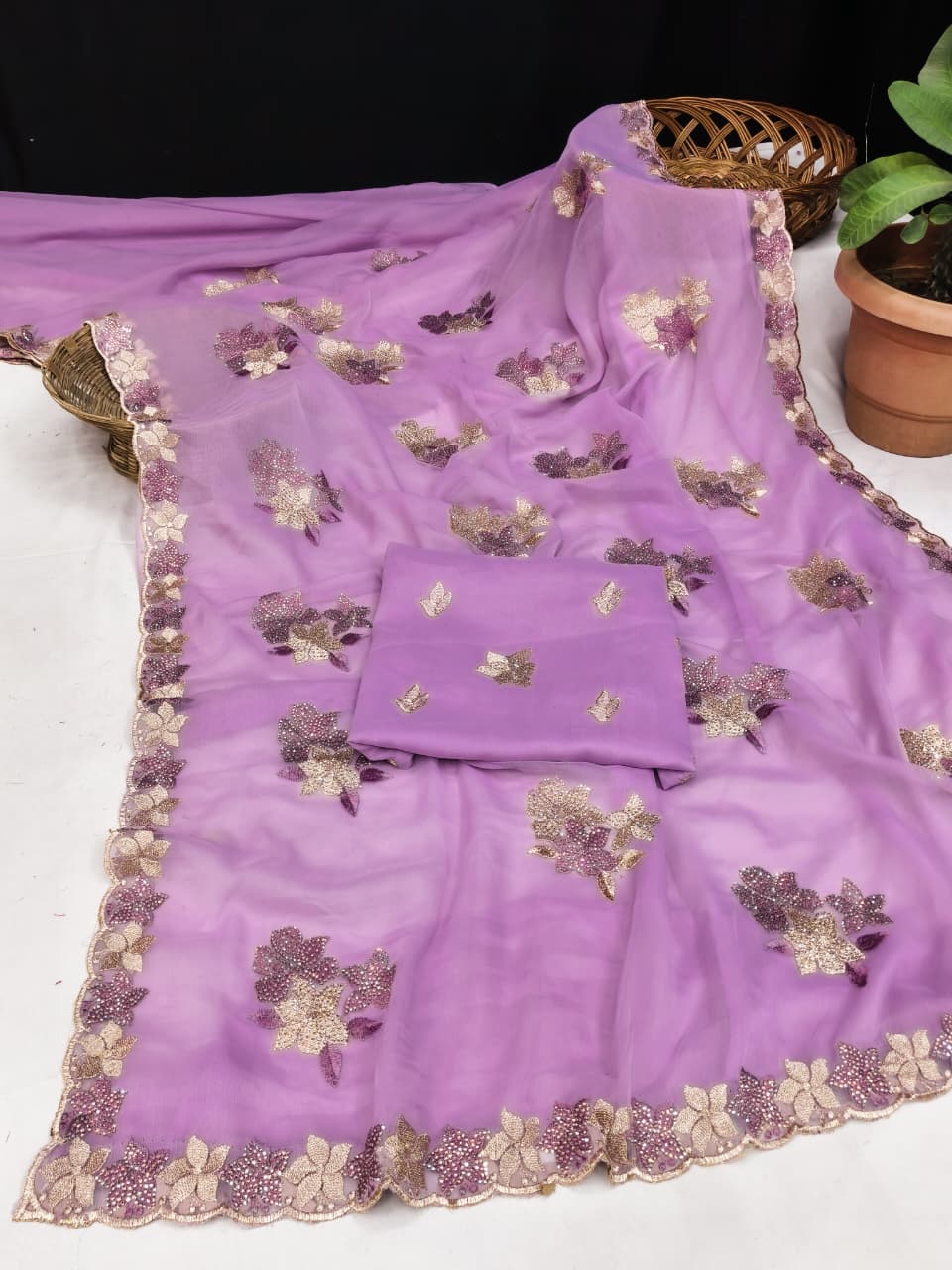 BS-TARA MANDAL VARI CHIFFON SAREE WITH VIRAL ONLINE DESIGN WITH HEAVY THREAD WORK AND EMBROIDERY WORK WITH HEAVY BLOUSE