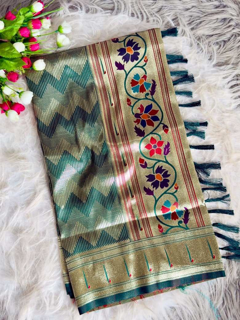 AJ-SYNC Banarasi Paithani Silk Saree Super grand rich pallu with intricate detailing . Elegant zig-zag zari pattern weaving all over the body