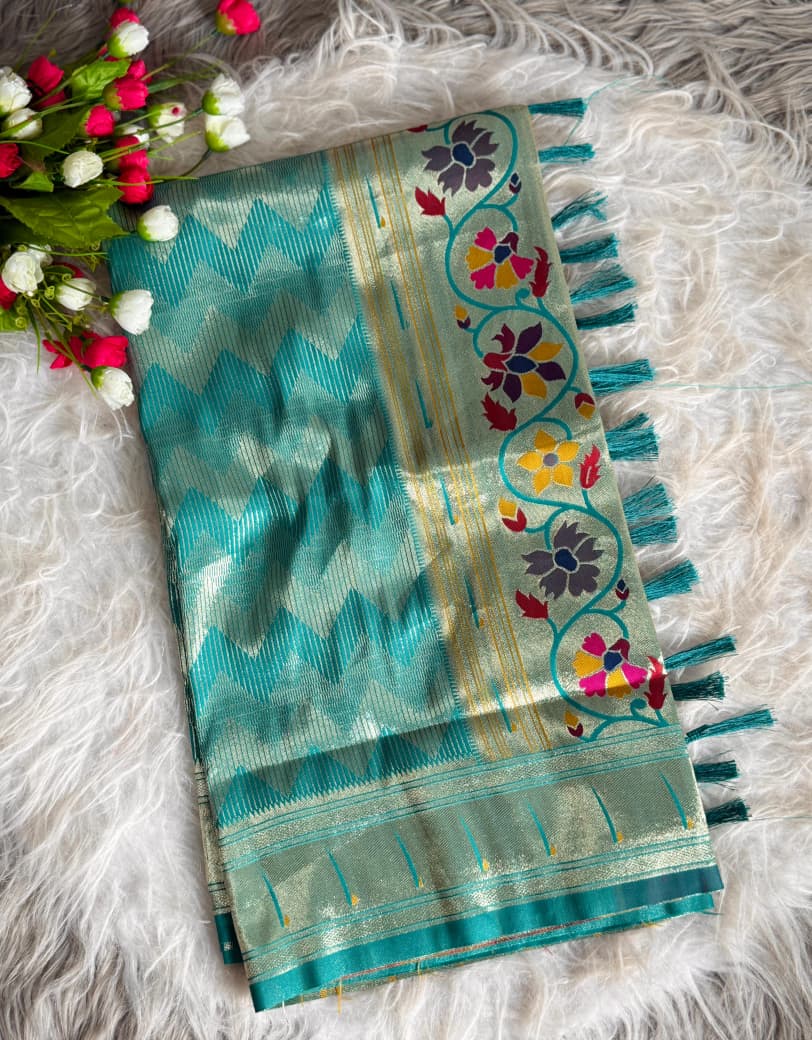 AJ-SYNC Banarasi Paithani Silk Saree Super grand rich pallu with intricate detailing . Elegant zig-zag zari pattern weaving all over the body