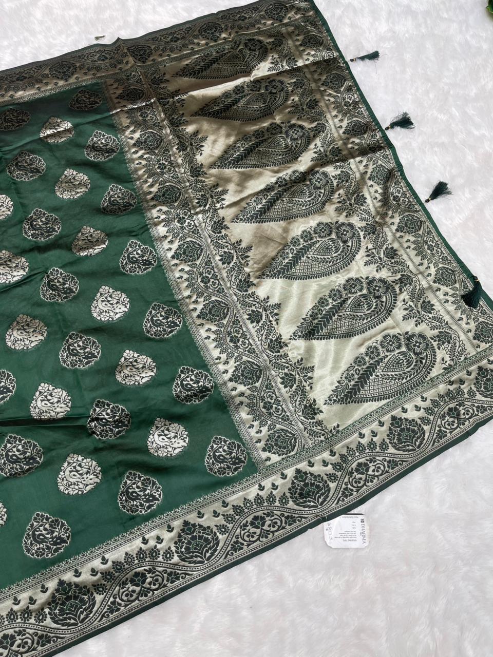 AJ-KHER KOTA LITCHI SILK WITH CHAMPION JAREE WITH BEAUTIFUL BOX BODY DESIGN WITH RICH PALLU AND TASSELS ATTACHED