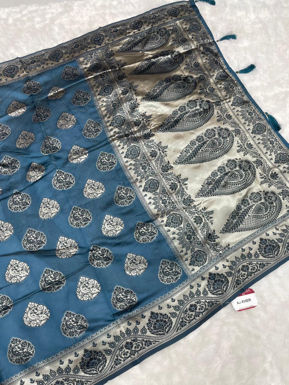 AJ-KHER KOTA LITCHI SILK WITH CHAMPION JAREE WITH BEAUTIFUL BOX BODY DESIGN WITH RICH PALLU AND TASSELS ATTACHED