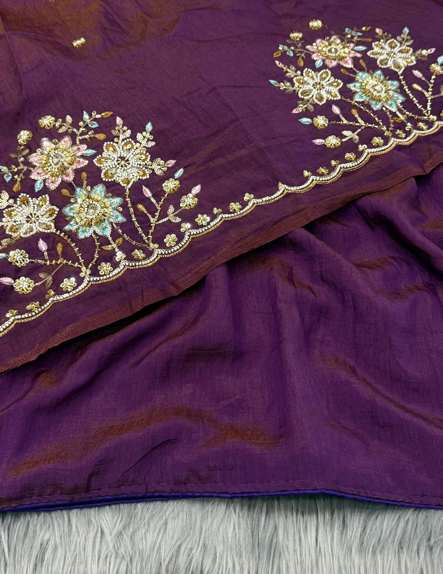 NN-2077 Kiwi crush fabric with multi thread c-pallu work with contrast heavy embroidary work