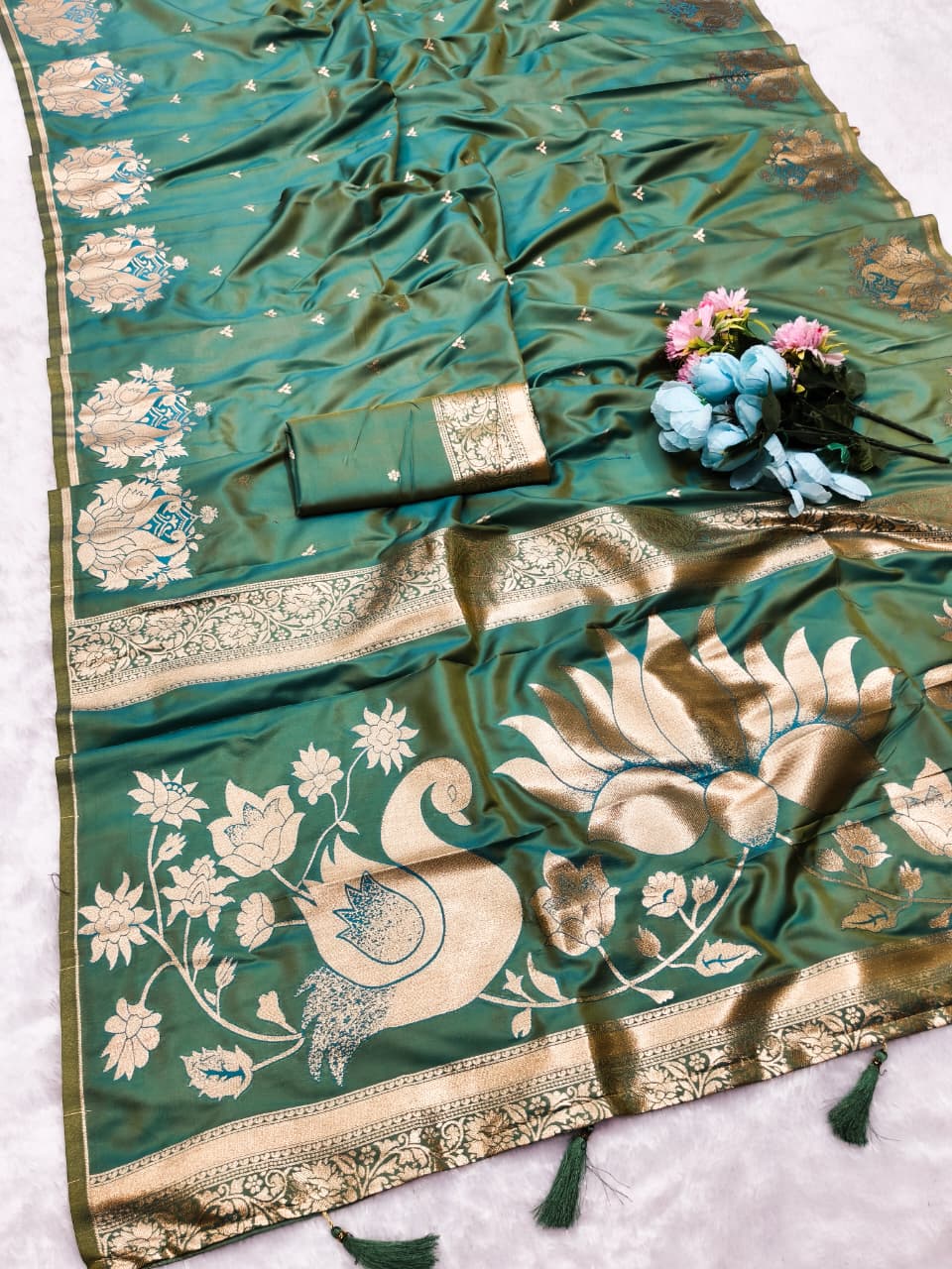 AJ-SWRAJ-L SOFT SILK VIRAL RAJ LAXMI THAKSHAILA PAITHANI WITH TASSELS