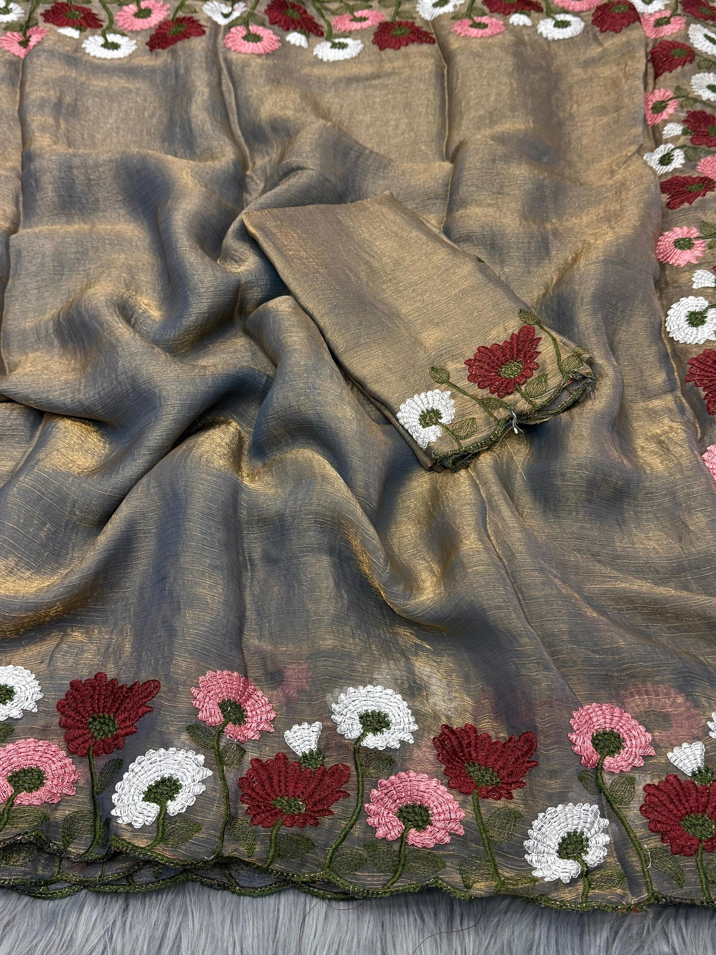 NN-2084 Space silk fabric with C-pallu 5 niddle embroidary work with Rangoli blooming fabric with embroidary work