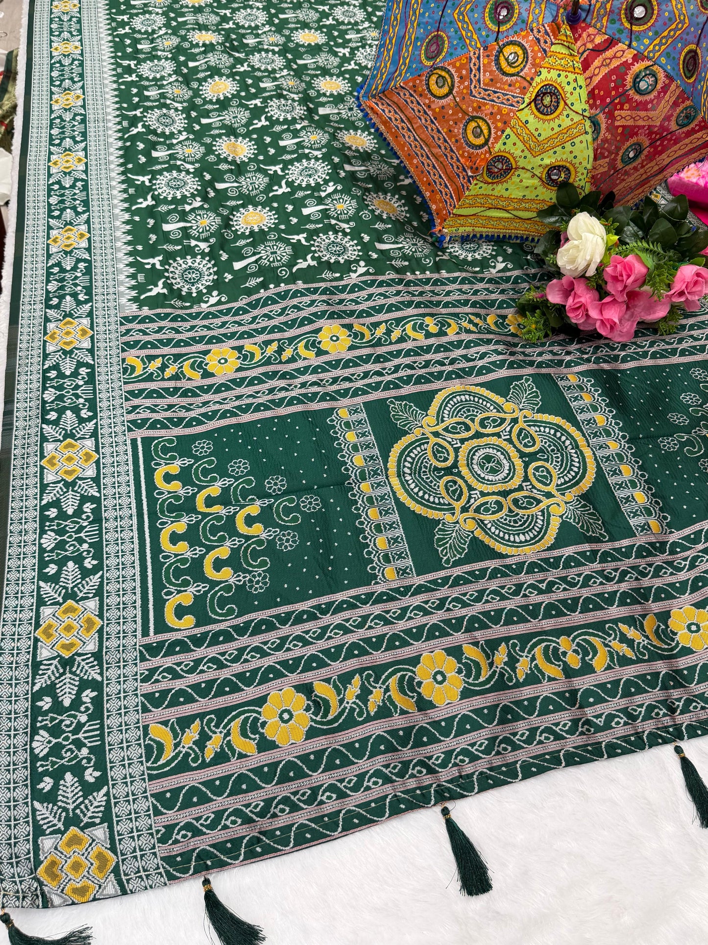 AJ-FLASH SOFT SILK SAREE WITH RICH PALLU WITH BEAUTIFUL UNIQUE DEDIGN WITH MEENAKARI WORK