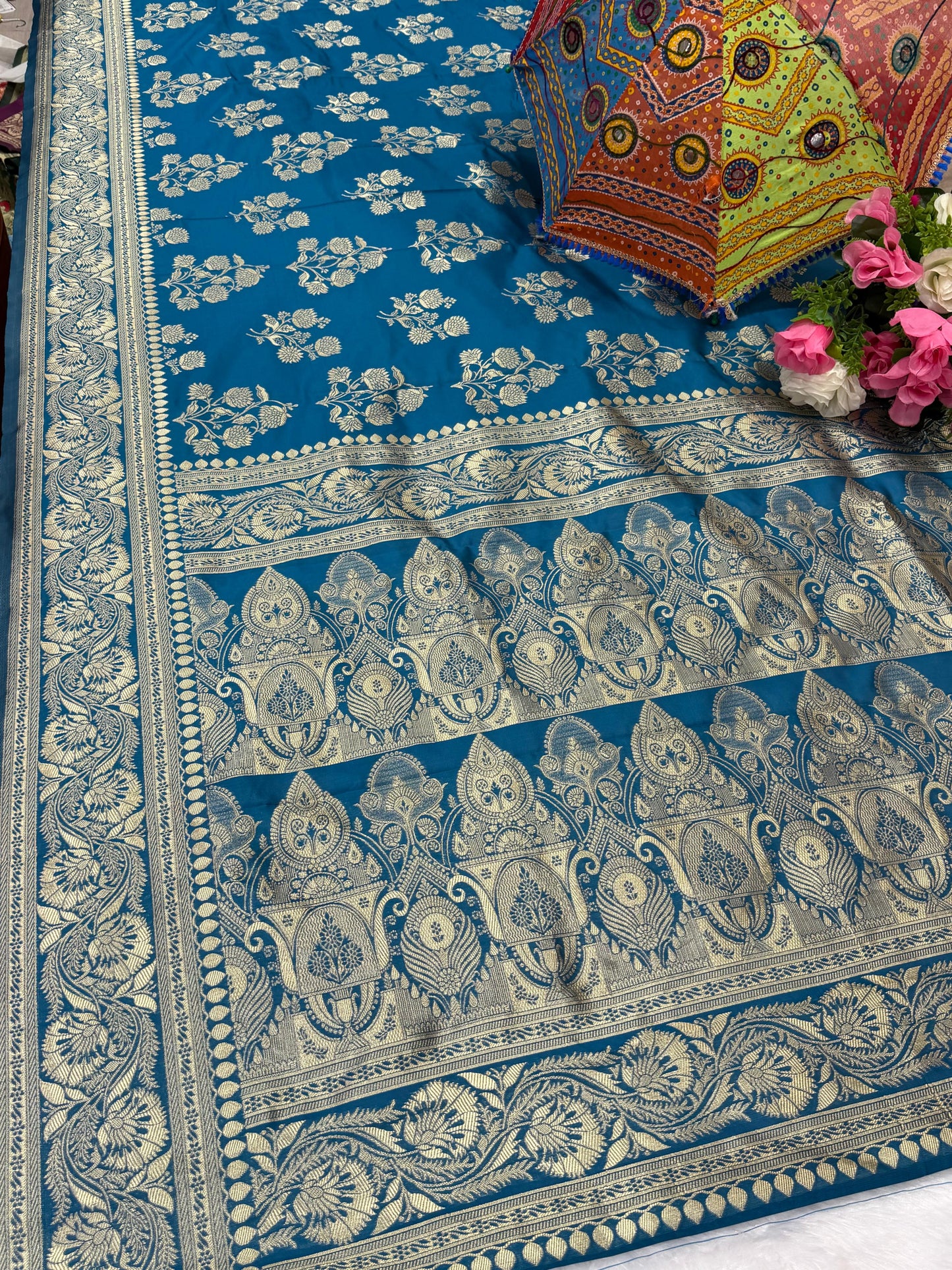 AJ-GAURAV CHAMPION SILK SAREE WITH BEAUTIFUL DESIGN WITH RICH PALLU AND BUTTA DESIGN