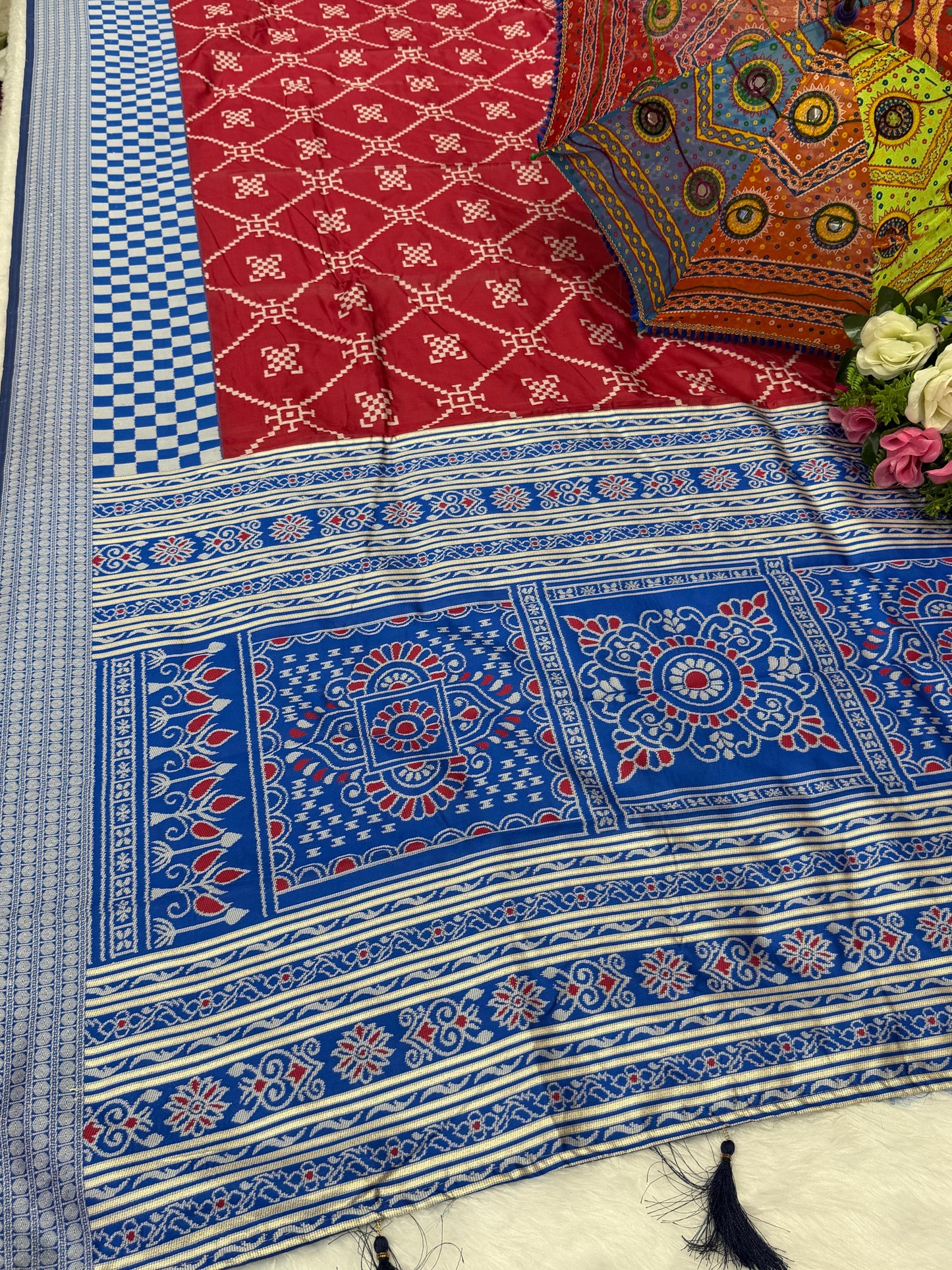 AJ-CELLO BANDHANI WEAVING DESIGN  WITH RICH PALLU WITH TASSELS