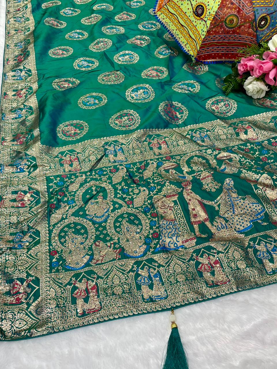 AJ-VIVAH SOFT SILK SAREE WITH BARAT PRINT WITH SIROSKE WORK AND GAJRAJ DESIGN ON BAHU AND BEAUTIFUL DAAMAN DESIGN