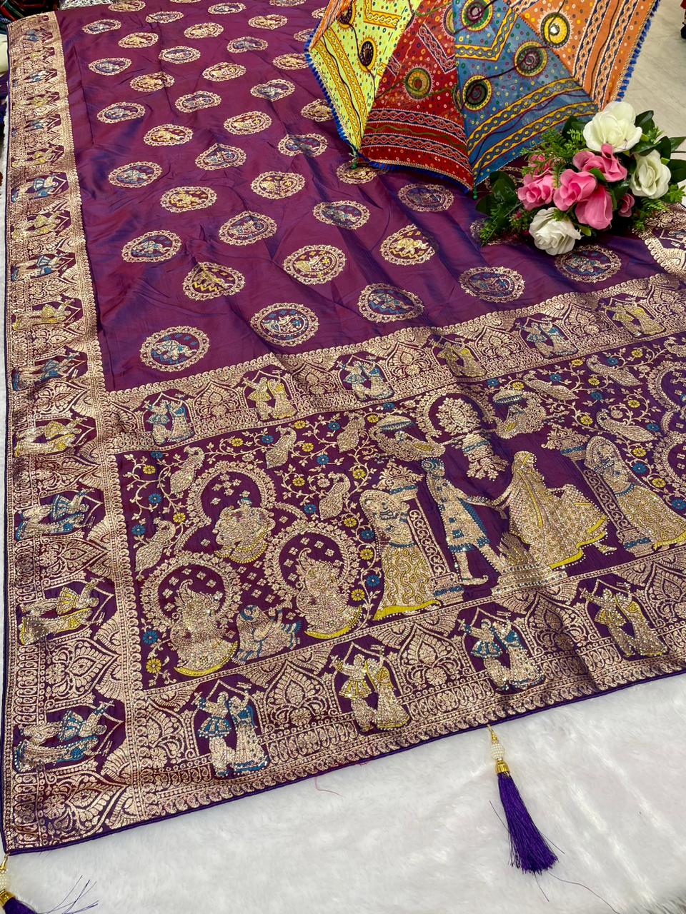 AJ-VIVAH SOFT SILK SAREE WITH BARAT PRINT WITH SIROSKE WORK AND GAJRAJ DESIGN ON BAHU AND BEAUTIFUL DAAMAN DESIGN