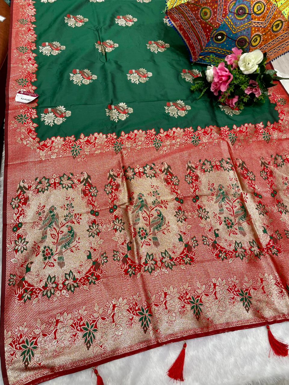 AJ-KUMARI SOFT SILK WITH COMTRAST PALLU AND BLOUSE AND RICH HEAVY PALLU WITH BEAUTIFUL DESIGN AND LATKAN